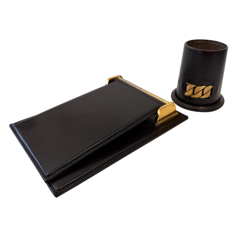 1970's Gucci Leather Desk Set Notepad and Pen Holder For Sale at