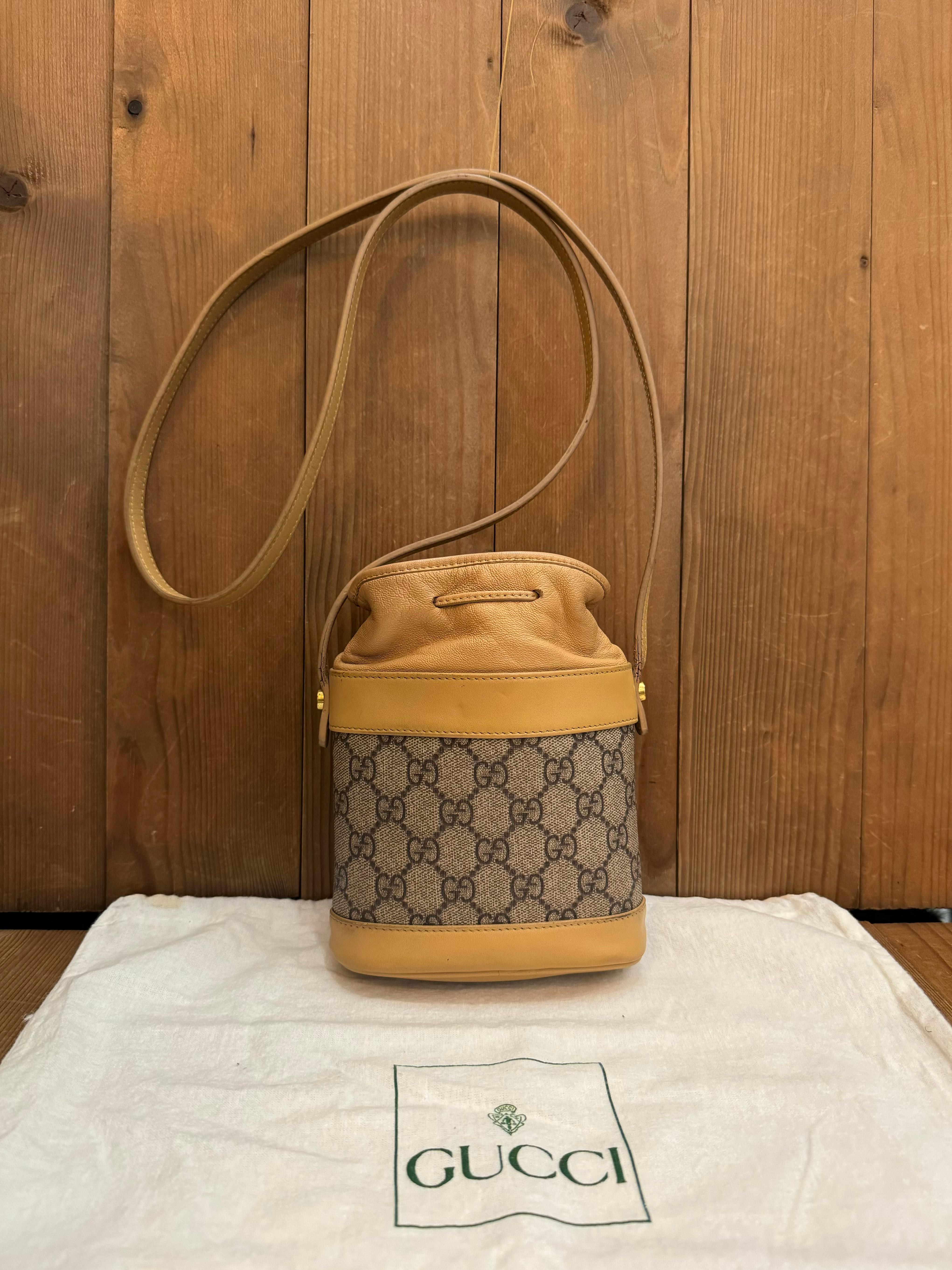 1970s GUCCI Monogram Canvas Mini Drawstring Crossbody Pouch Bag Brown In Good Condition For Sale In Bangkok, TH