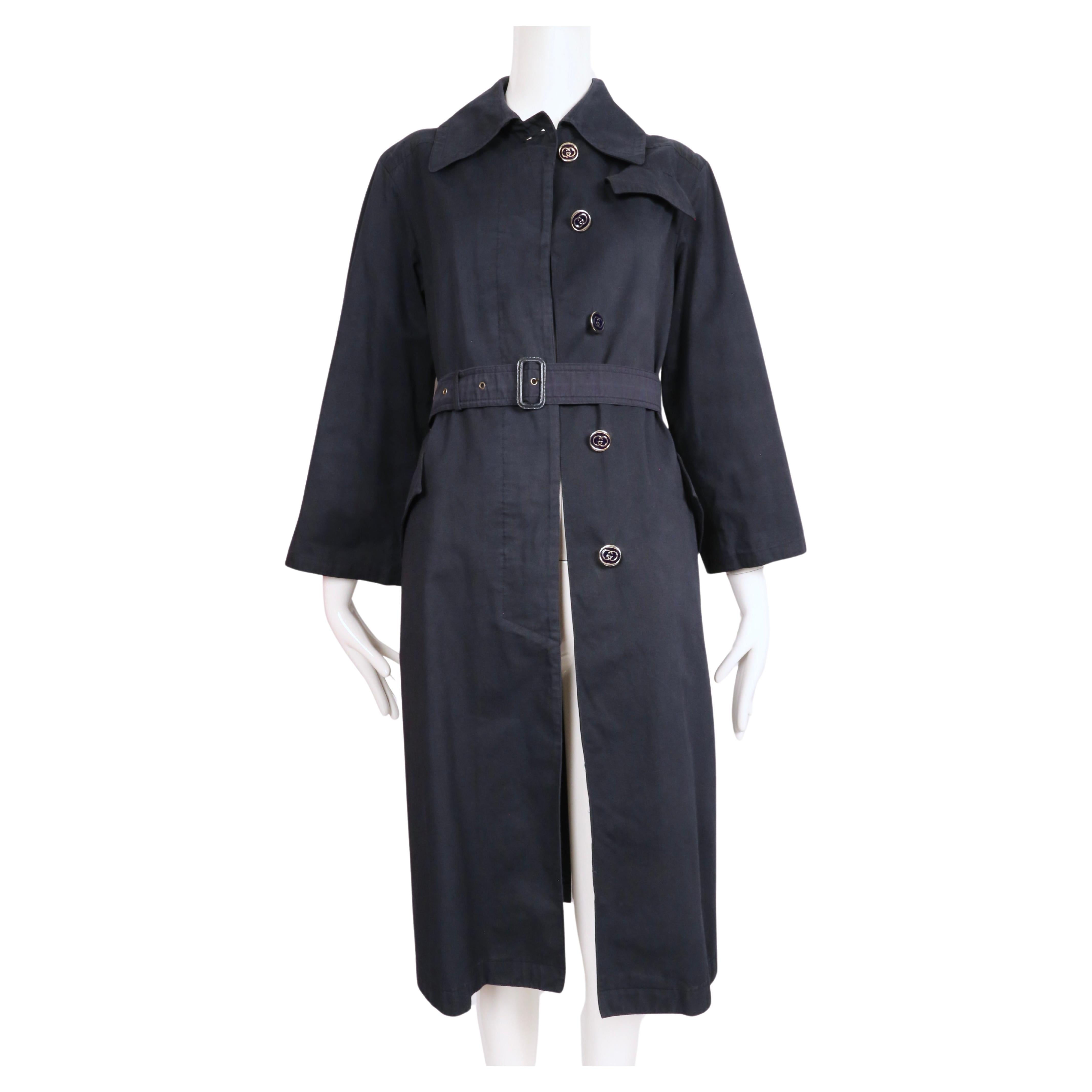 1970's GUCCI navy blue cotton trench coat with enameled GG buttons In Good Condition For Sale In San Fransisco, CA