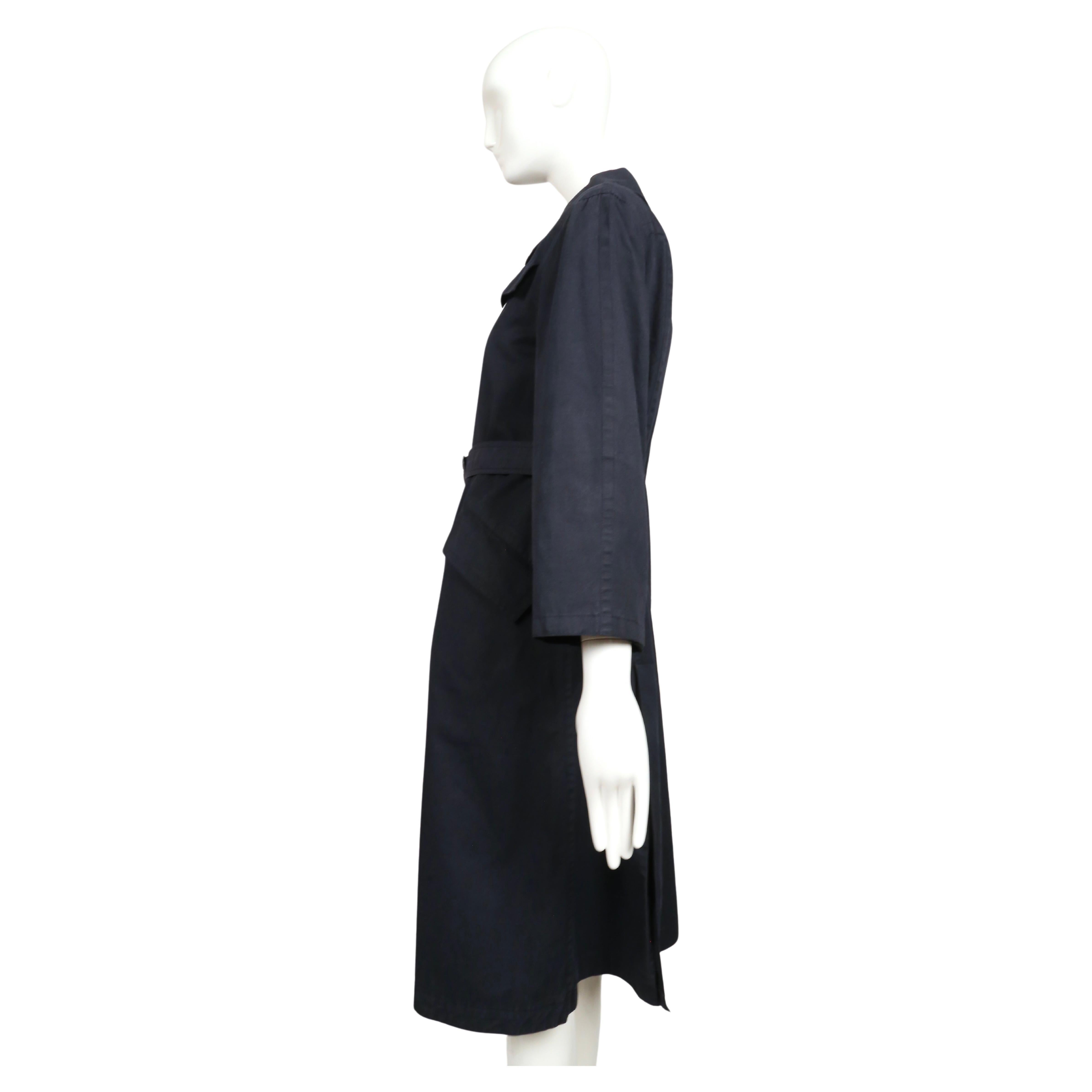 1970's GUCCI navy blue cotton trench coat with enameled GG buttons For Sale 1