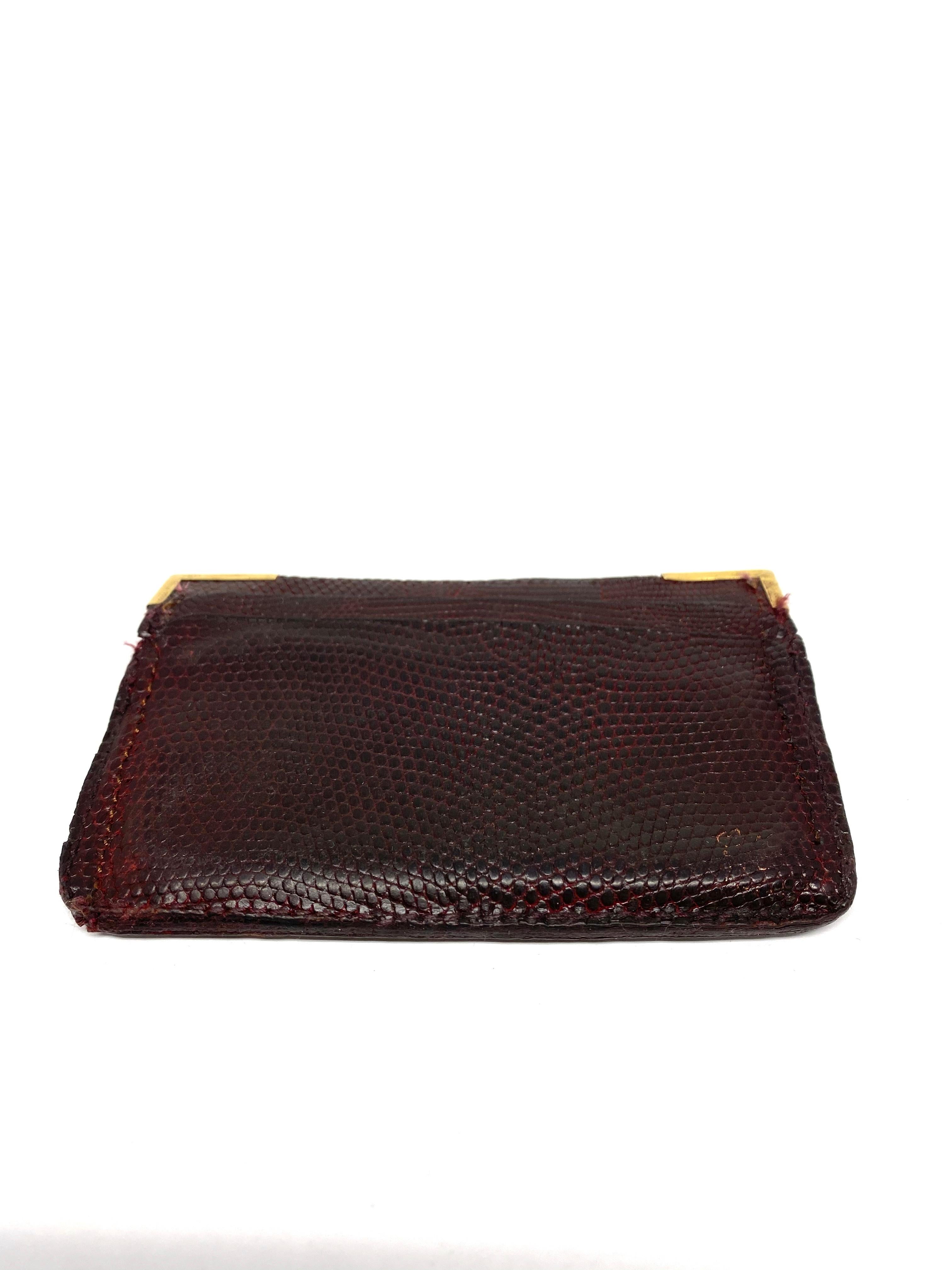 1970s GUCCI Red Animal Skin and 18K Yellow Gold Card Holder Wallet  In Good Condition In Beverly Hills, CA