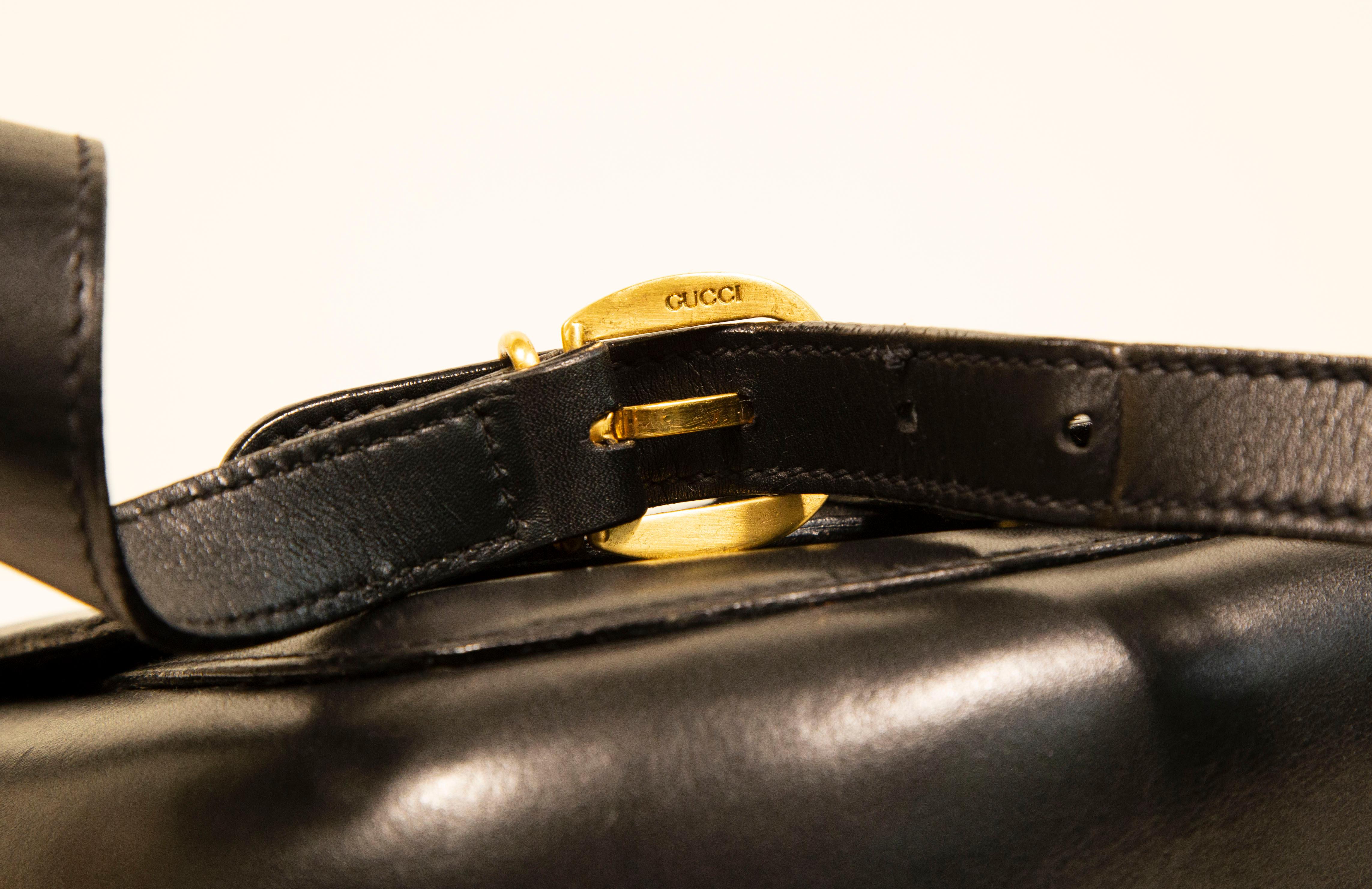 1970s Gucci Saddle Bag Crossbody Bag in Black Leather with Gold Toned Hardware 3