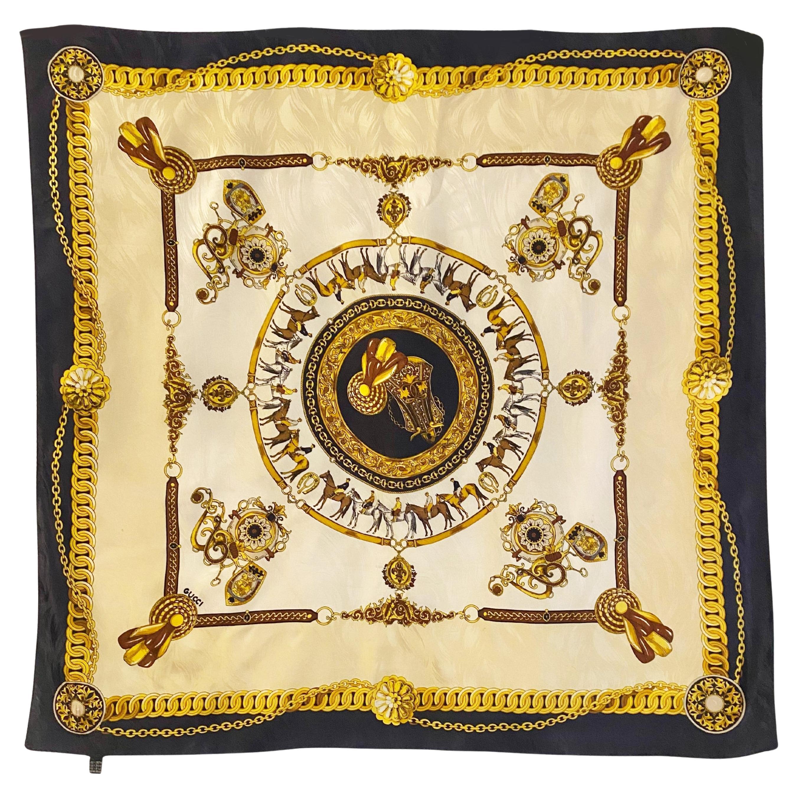 1970 Gucci Silk Scarf Navy & Gold Equestrian Chain Print (écharpe en soie)