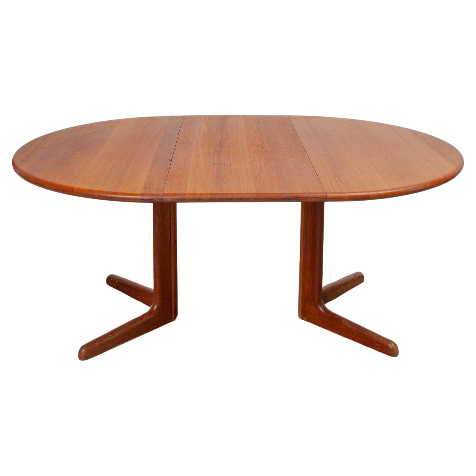 1970s Gudme Round with two extensions Extendable in Oval Dining Table Solid Teak