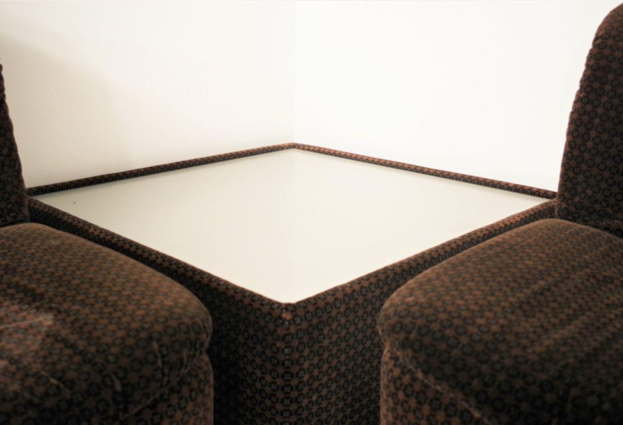 1970er Guido Fareschini Emmetre Lounge Set für Mariani - 3 Sessel & Tisch im Angebot 5