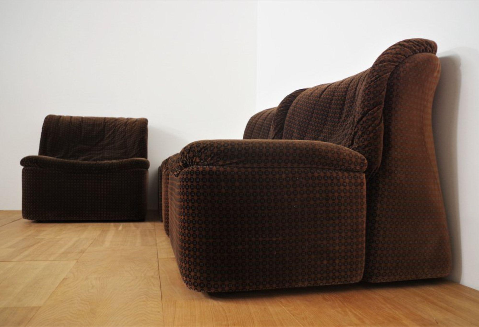 1970er Guido Fareschini Emmetre Lounge Set für Mariani - 3 Sessel & Tisch im Angebot 7