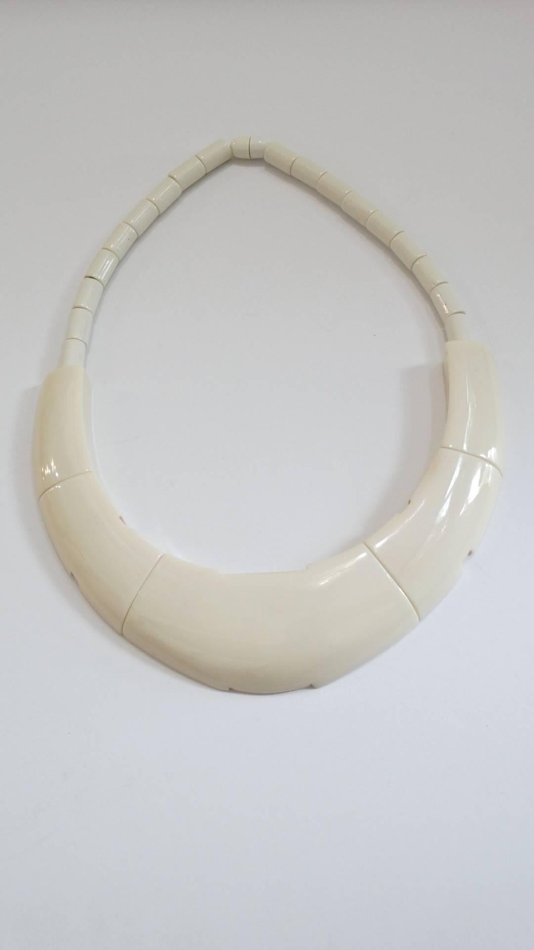 1970s Guillemette l'Hoir Paris Bakelite Necklace  7