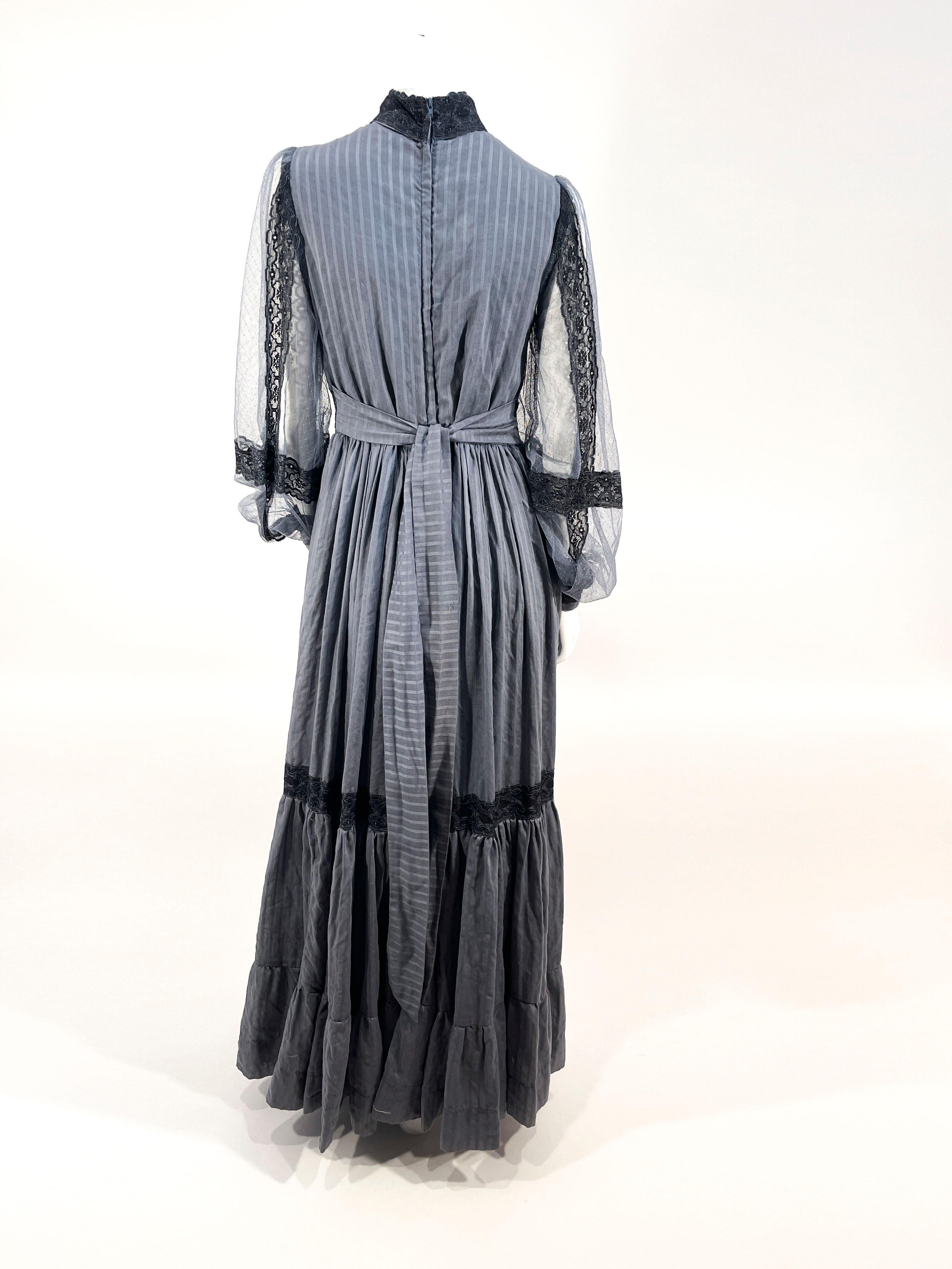 1970s Gunn Sax Grey Blue Cotton Prairie Dress In Good Condition For Sale In San Francisco, CA