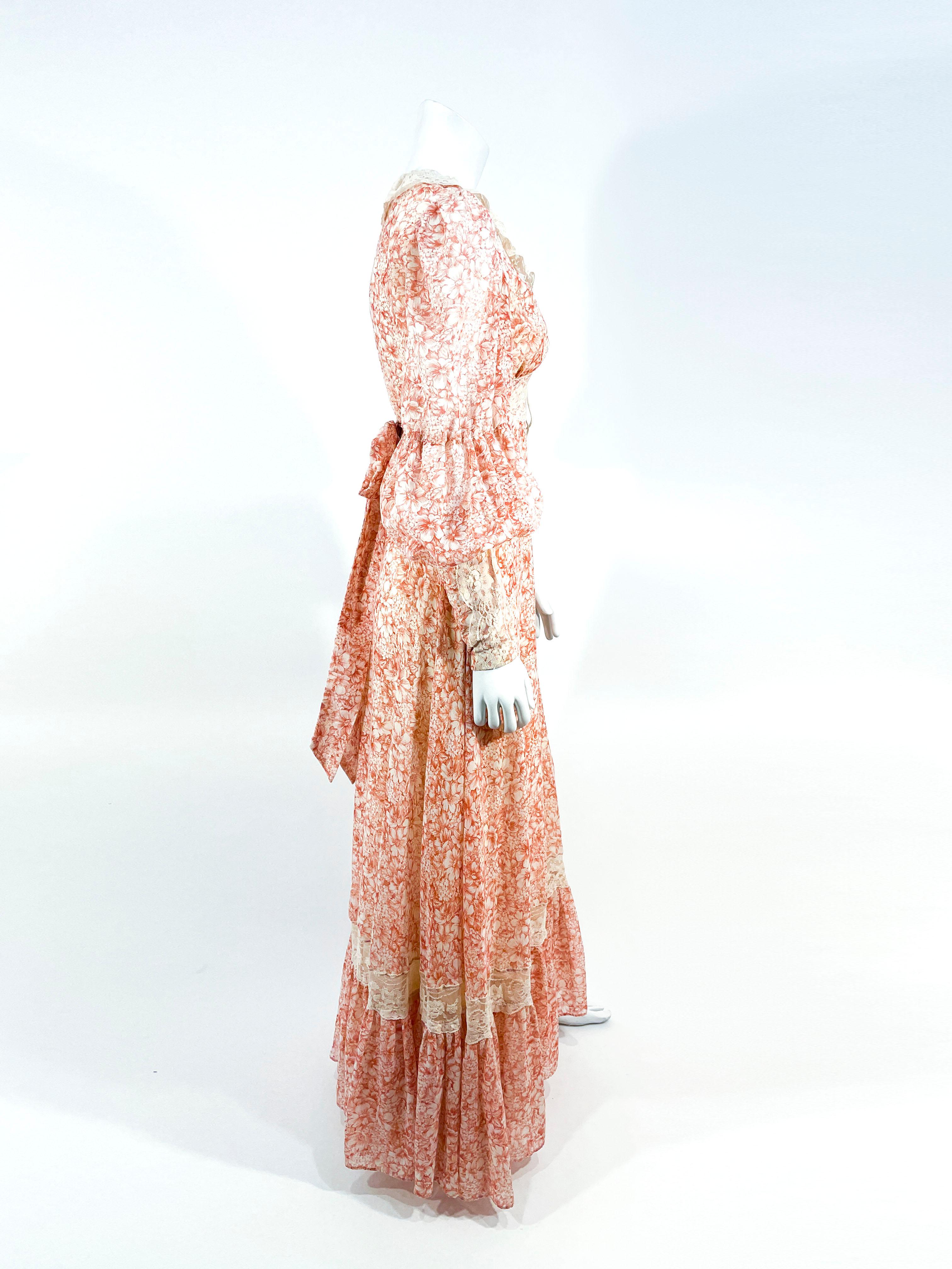 Gunne Sax - Robe de jour en coton imprimé à fleurs des années 1970 en vente 1