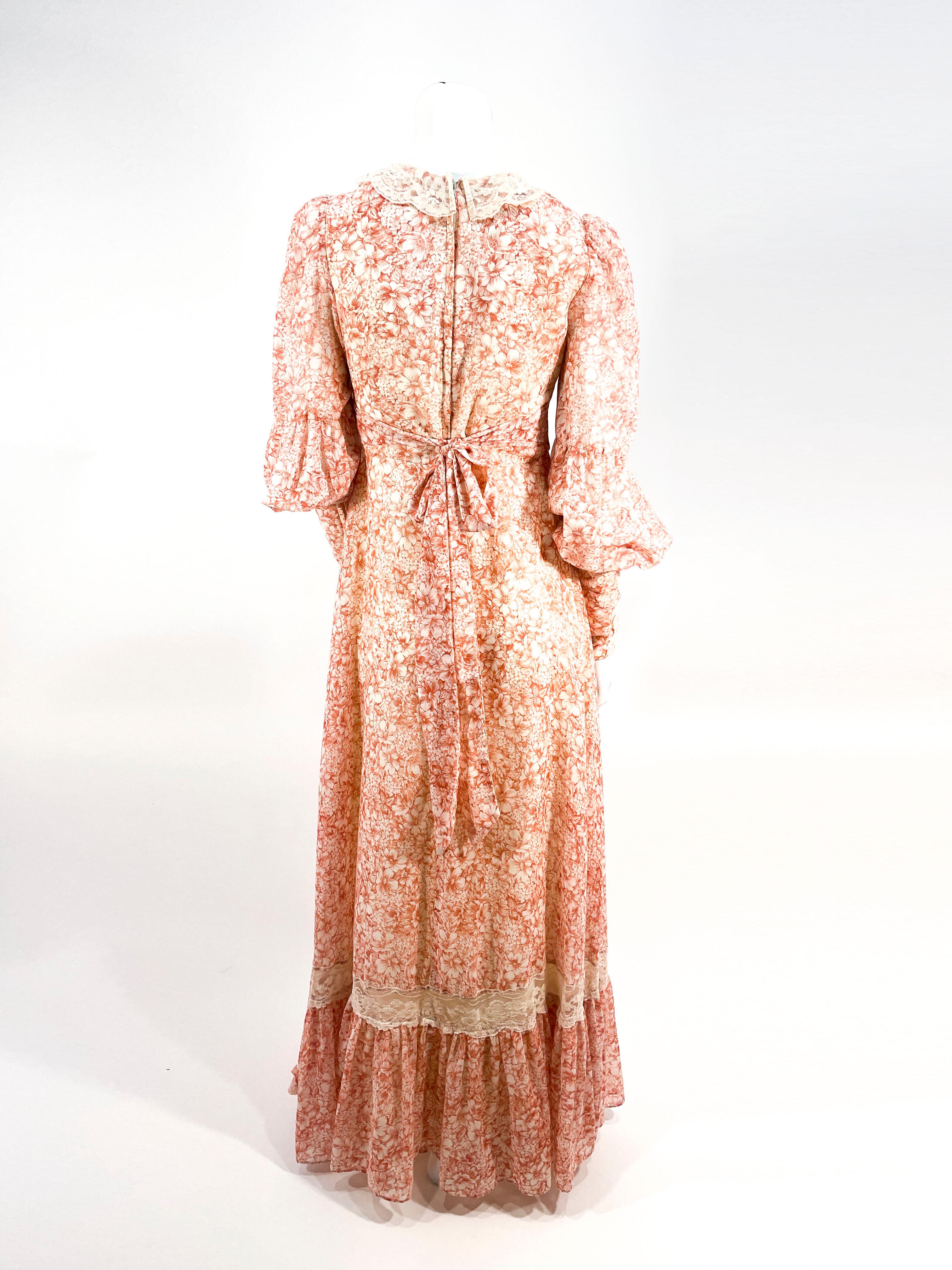 1970s Gunne Sax Floral Printed Cotton Day Dress In Good Condition For Sale In San Francisco, CA