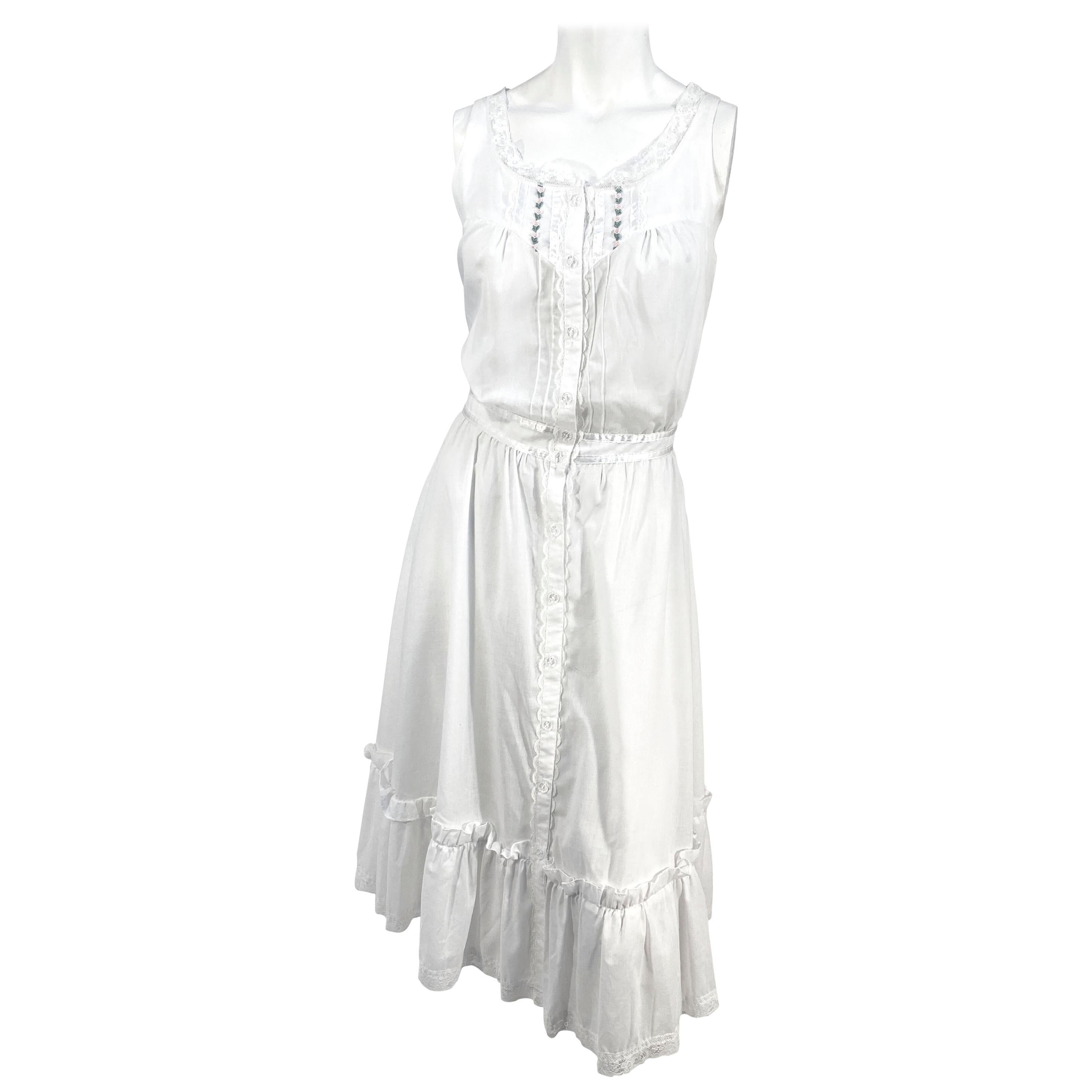 1970s Gunne Sax White Cotton Cottage Dress