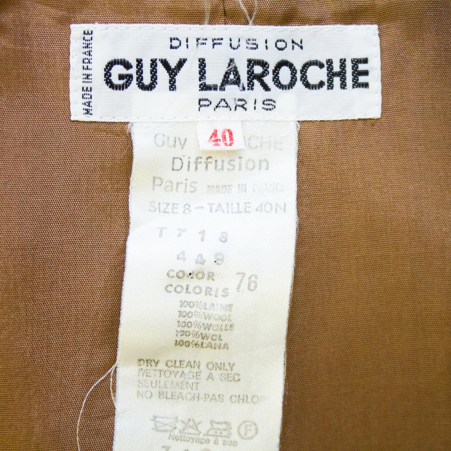 1970 - Guy Laroche - Tailleur jupe à carreaux Brown  Pour femmes en vente