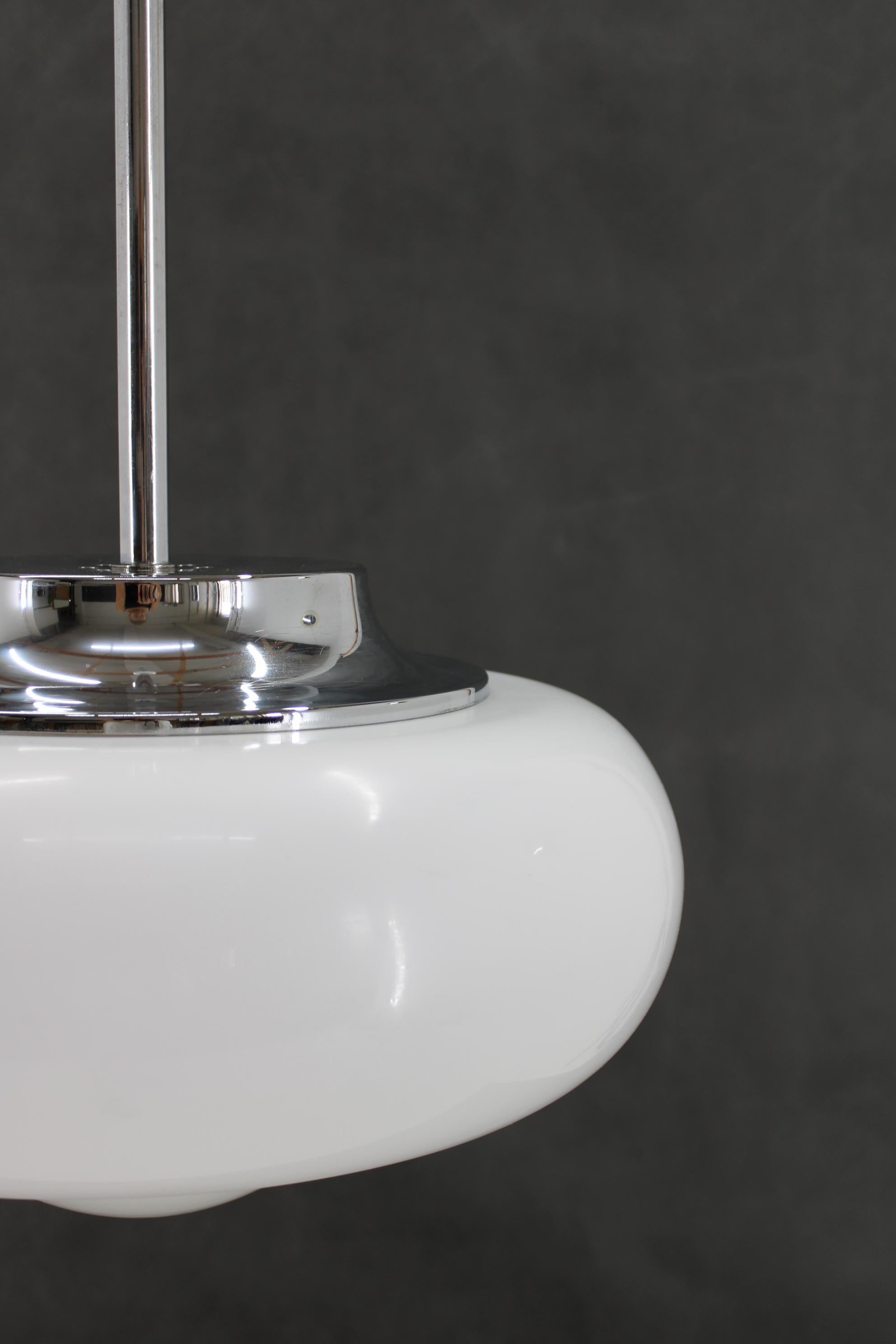 Lampada a sospensione Guzzini degli anni '70, Italia in vendita 1