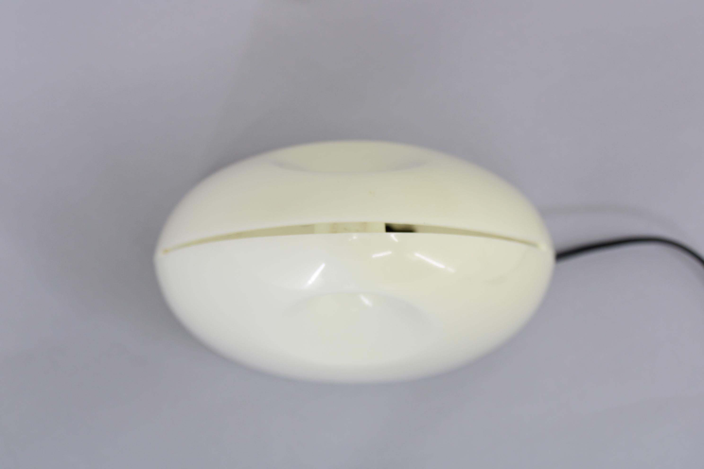 Mid-Century Modern 1970s Guzzini Table Lamp, Italy For Sale