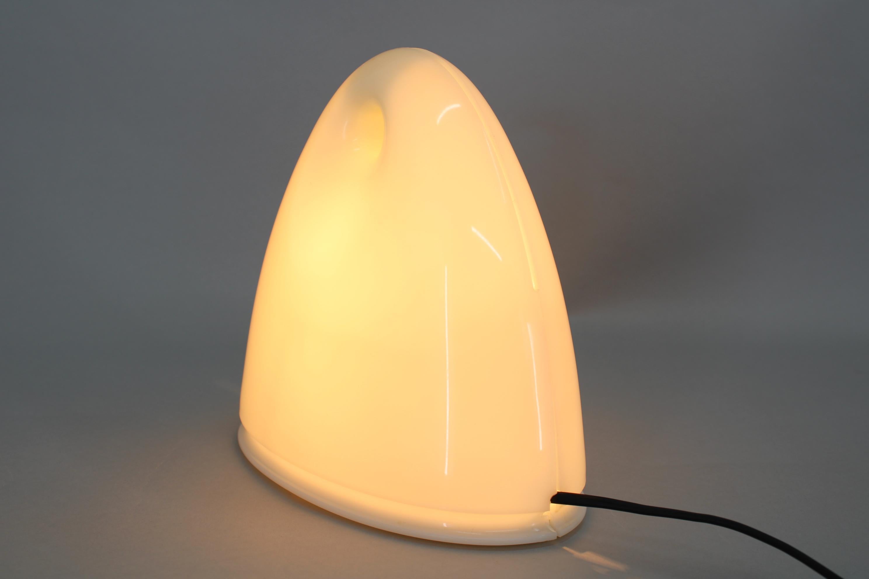 Plastic 1970s Guzzini Table Lamp, Italy For Sale