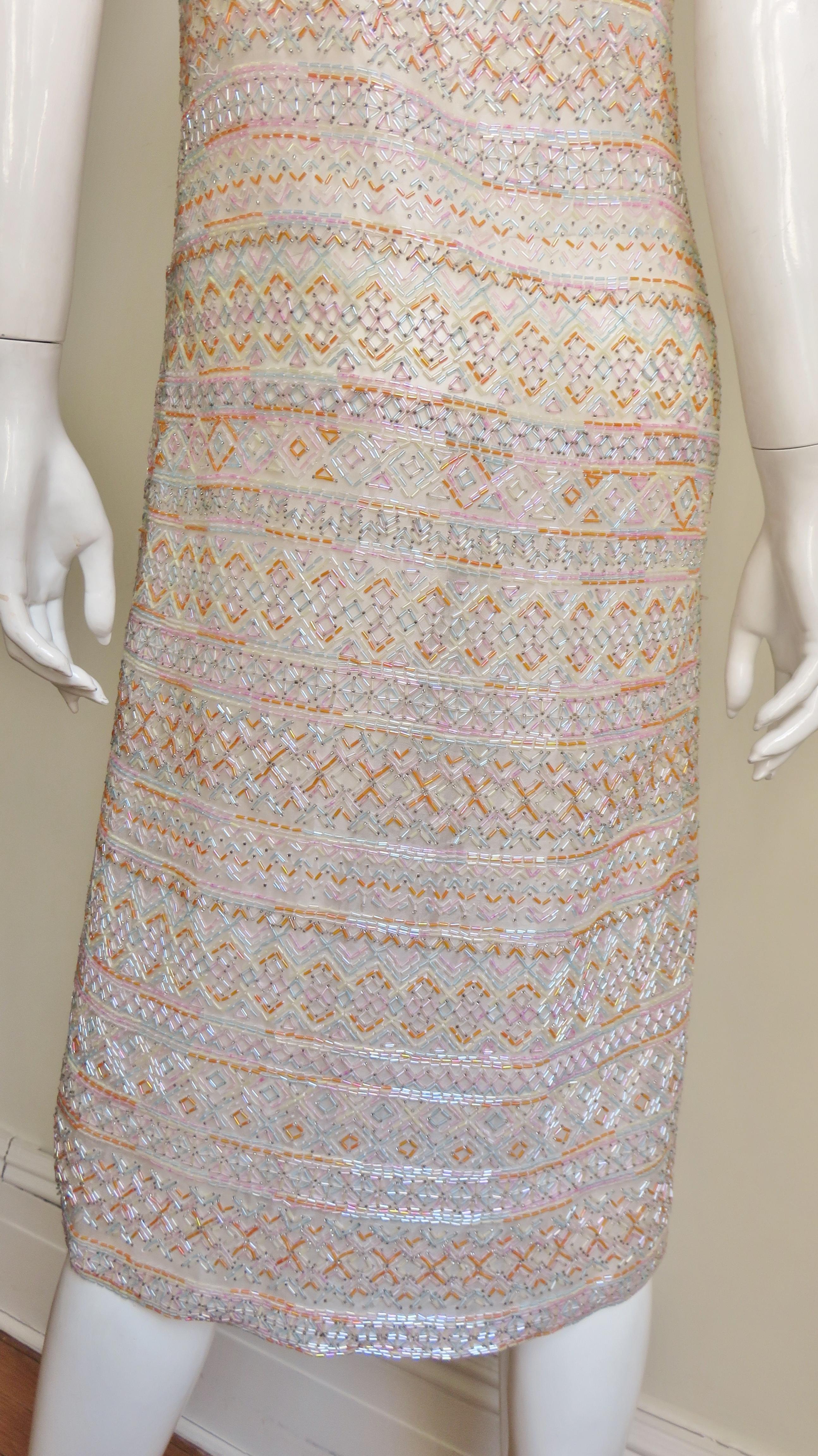 Vestido Halston 1970 Documentado con Cuentas en venta 7