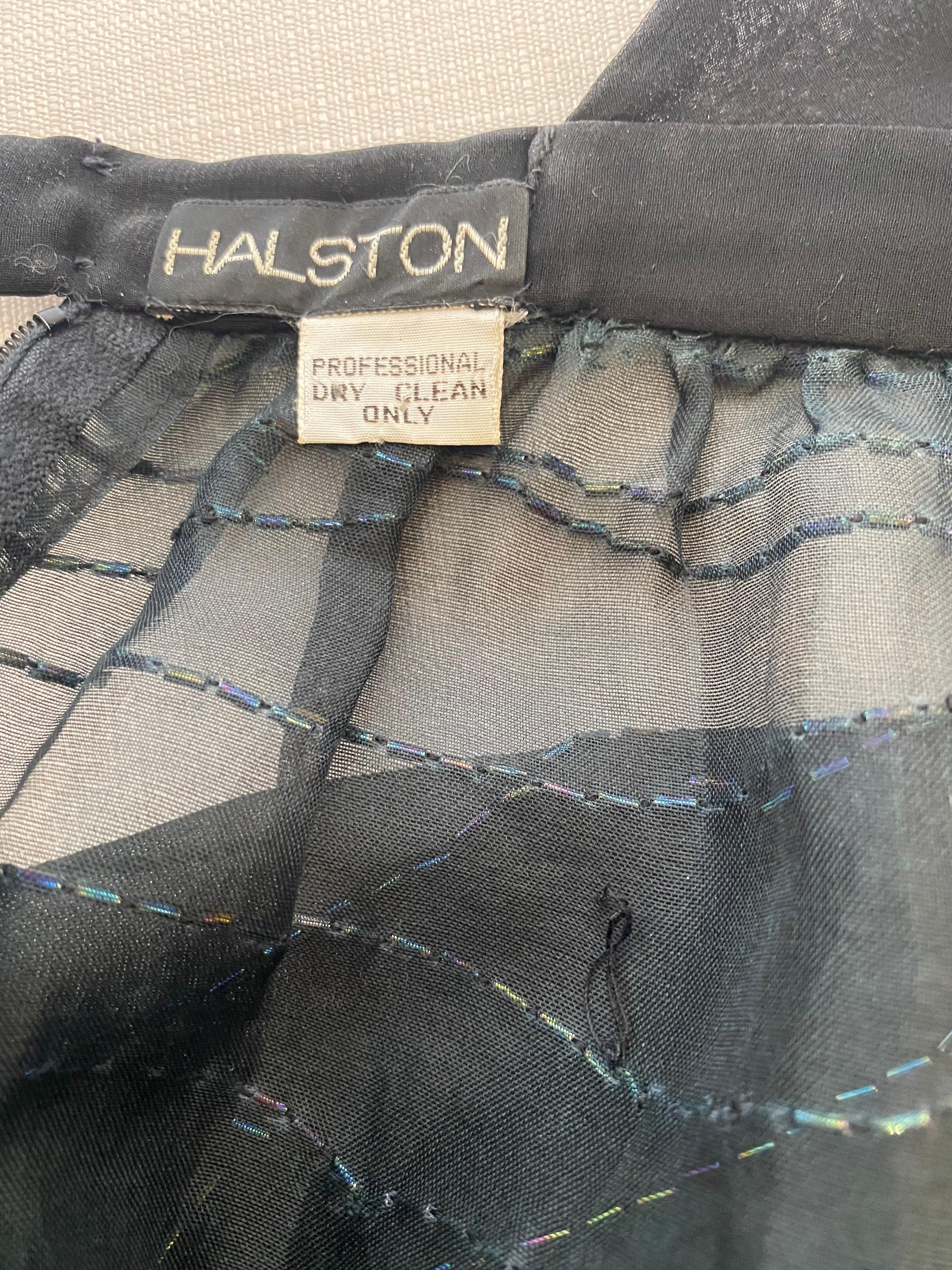 HALSTON - Combinaison dos nu en soie perlée noire, années 1970 en vente 1
