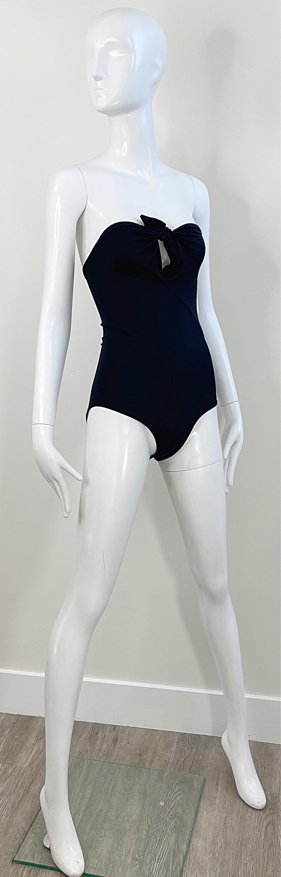 1970 Halston Black Strapless Bandeau Keyhole Vintage 70s Swimsuit / Bodysuit in vendita 6