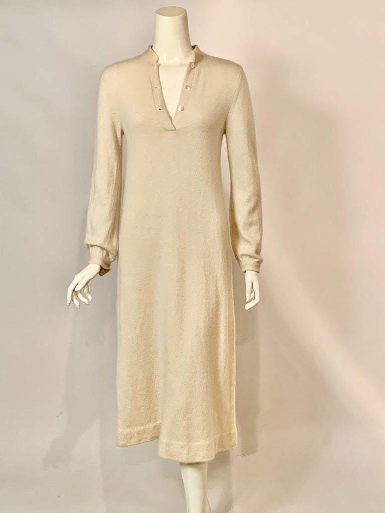 1970's Halston Cream Colored Scottish Cashmere Sweater Dress In Excellent Condition For Sale In New Hope, PA