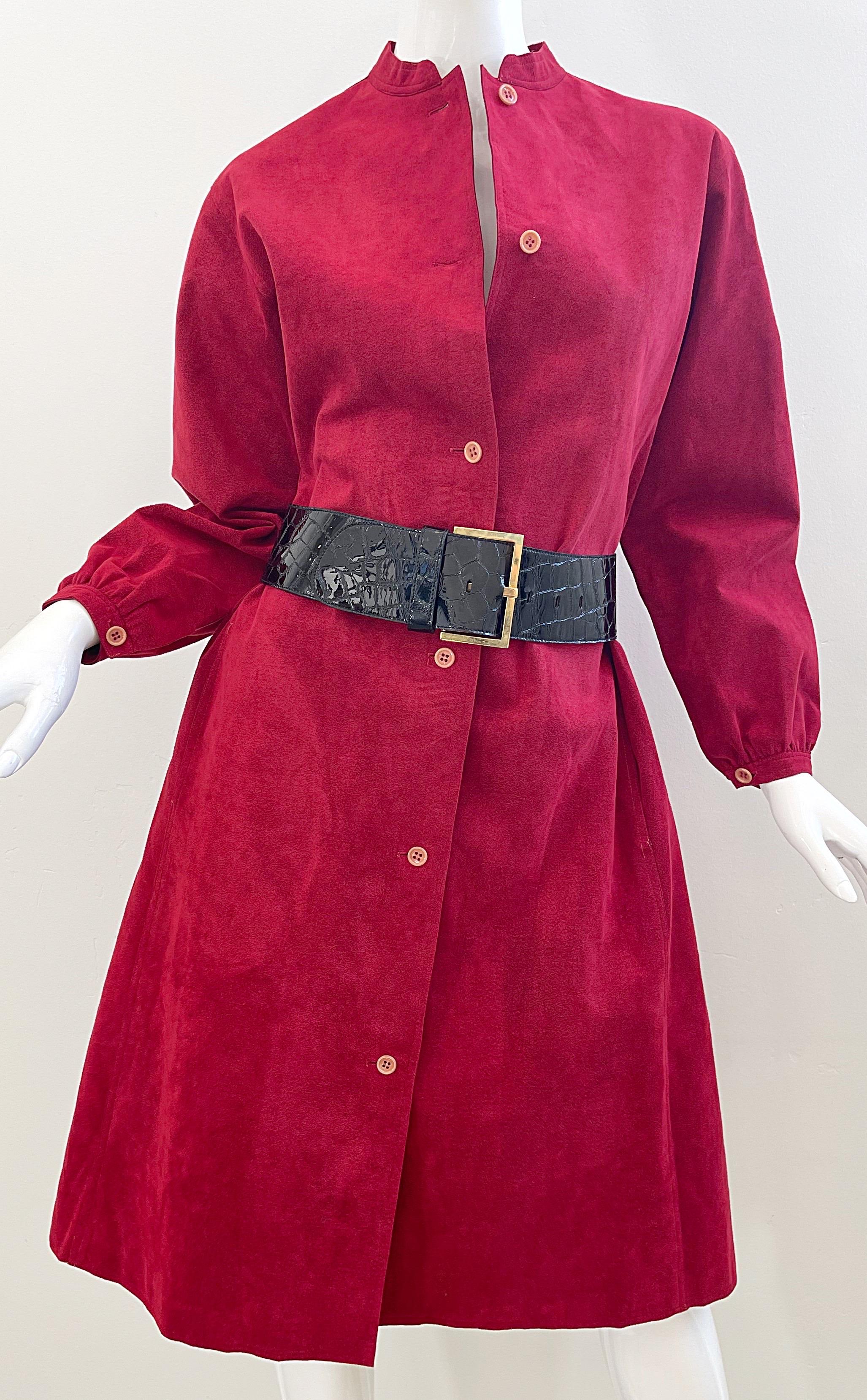 1970 Halston Crimson Red Ultra Suede Long Sleeve Vintage 70s Shirt Dress en vente 10