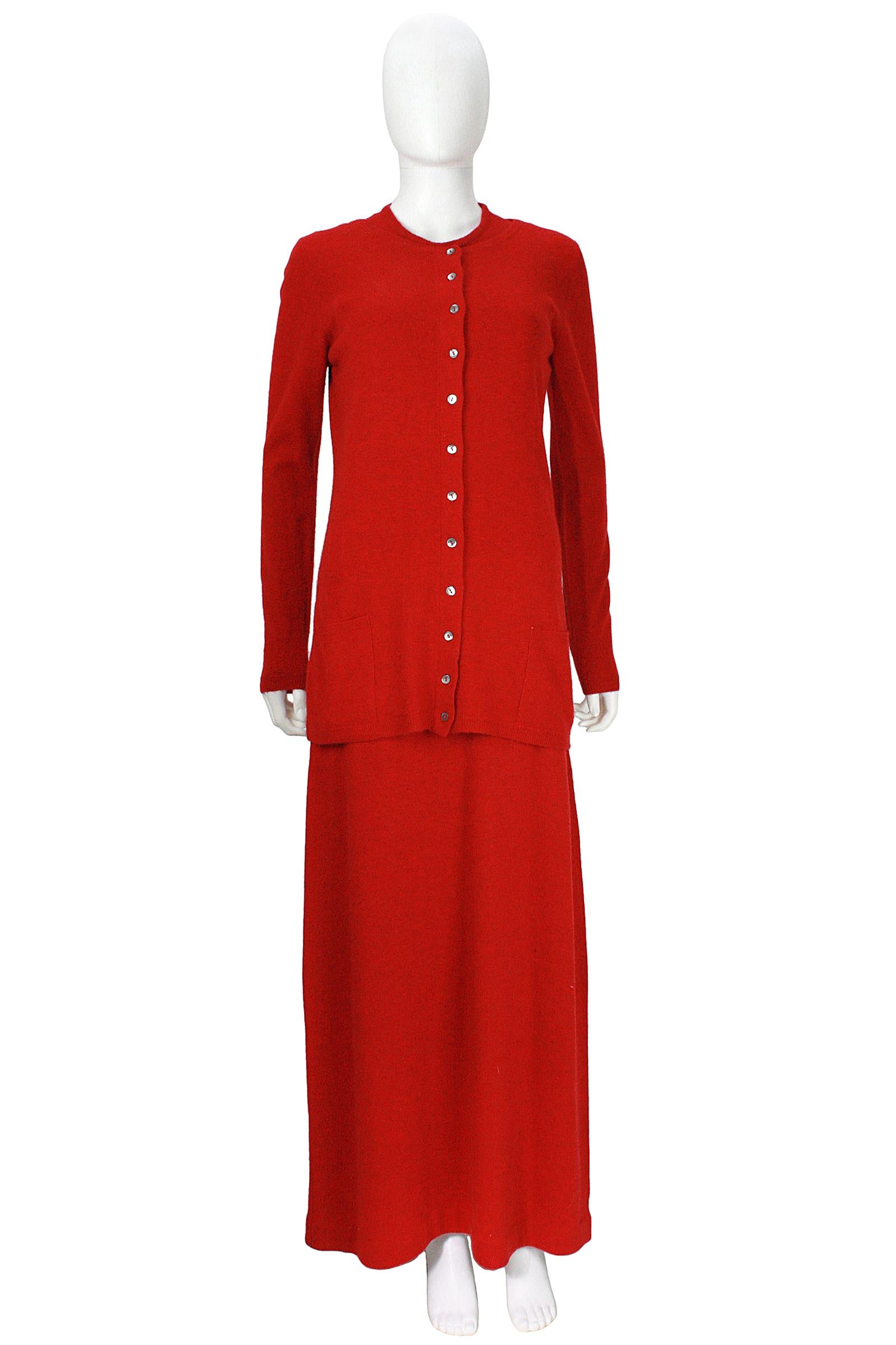 Halston long tank dress  
Cardigan with two pockets and iridescent buttons 
Red cashmere 
Measurements:
Dress bust: 32-36