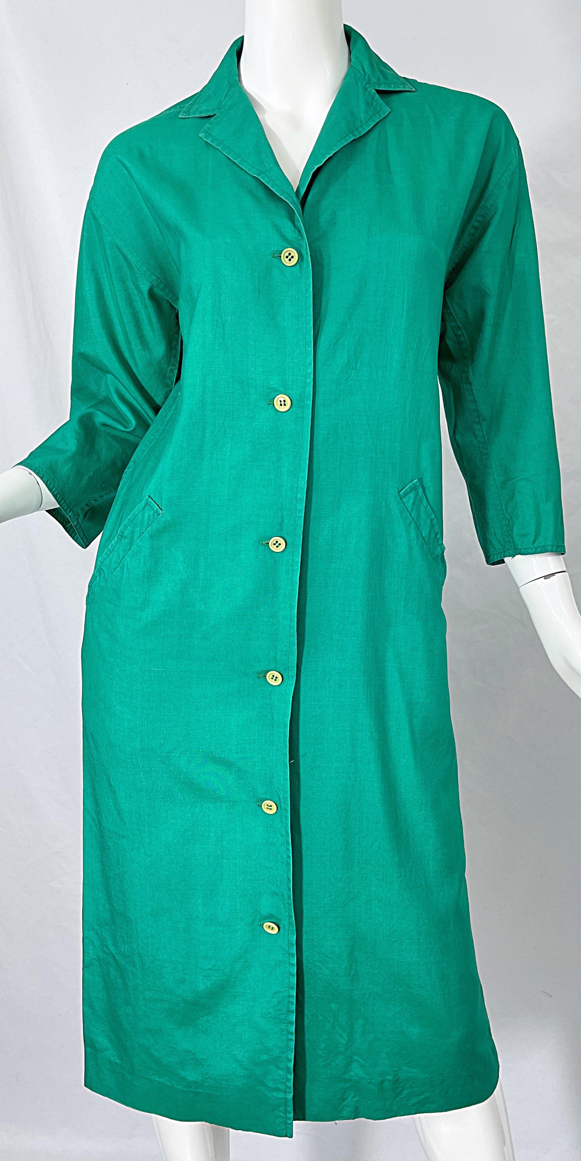 1970s Halston Kelly Green Silk 3/4 Sleeves Vintage 70s Shirt Dress w/ Pockets For Sale 4