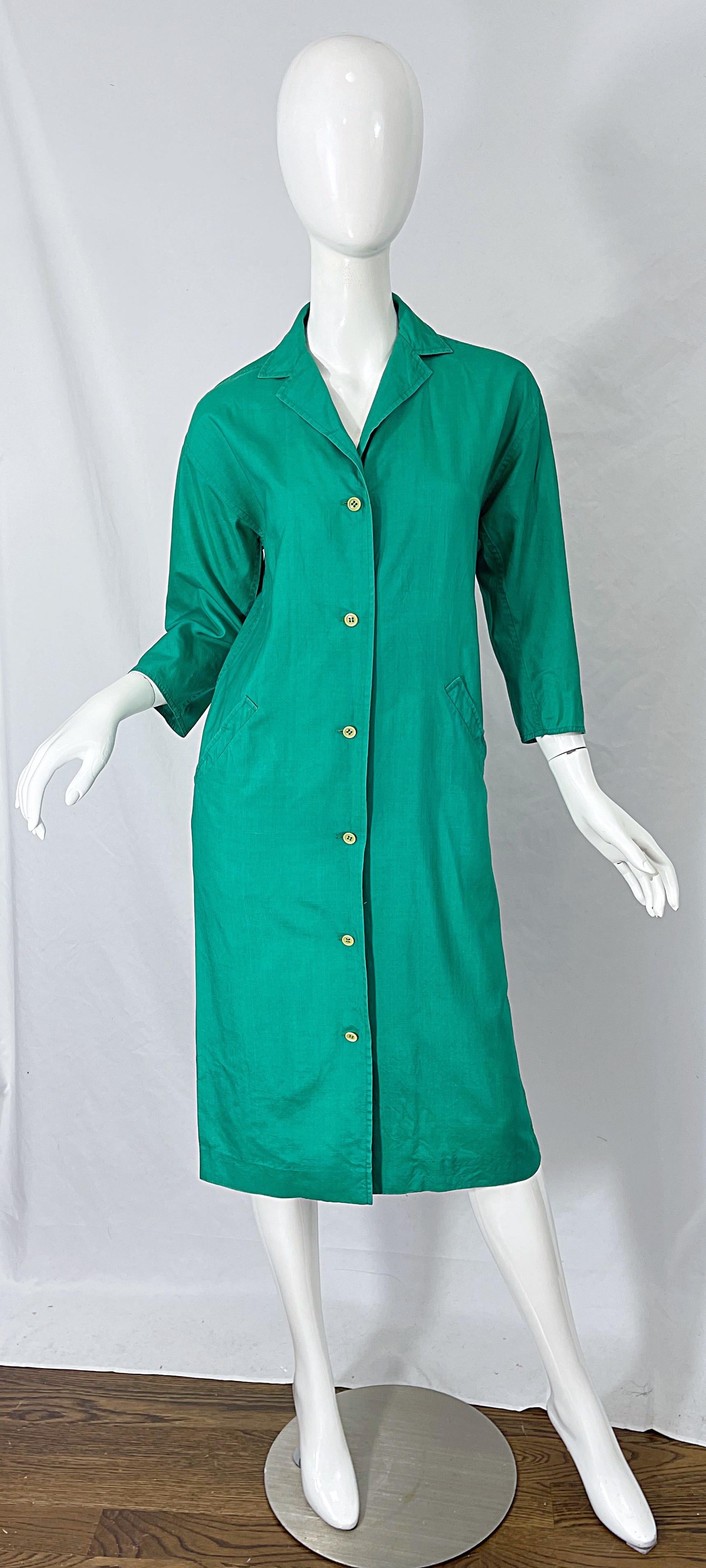 1970s Halston Kelly Green Silk 3/4 Sleeves Vintage 70s Shirt Dress w/ Pockets For Sale 8