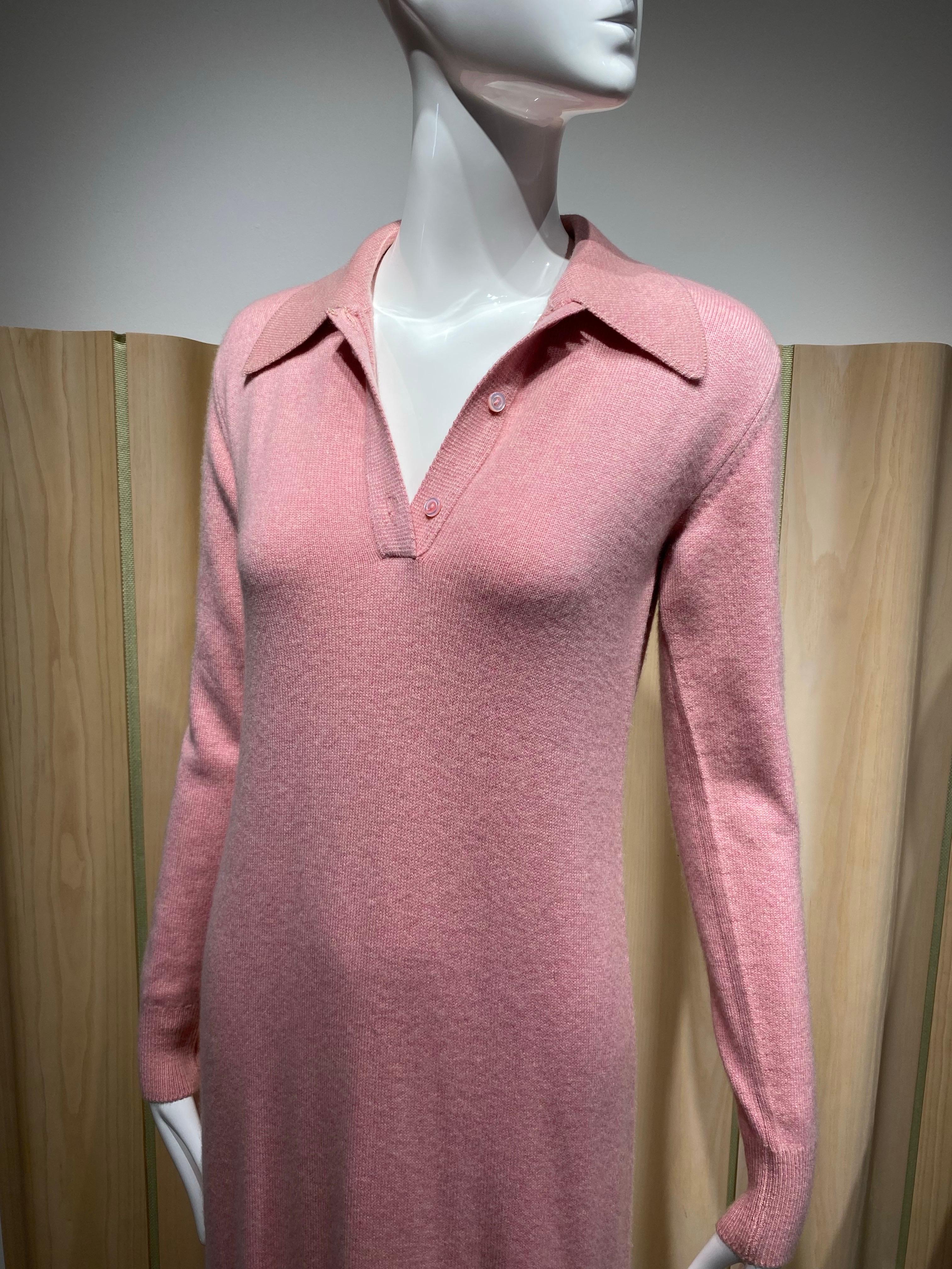 1970er Halston Rosa Double Cashmere Maxi Pullover Kleid im Zustand „Gut“ im Angebot in Beverly Hills, CA