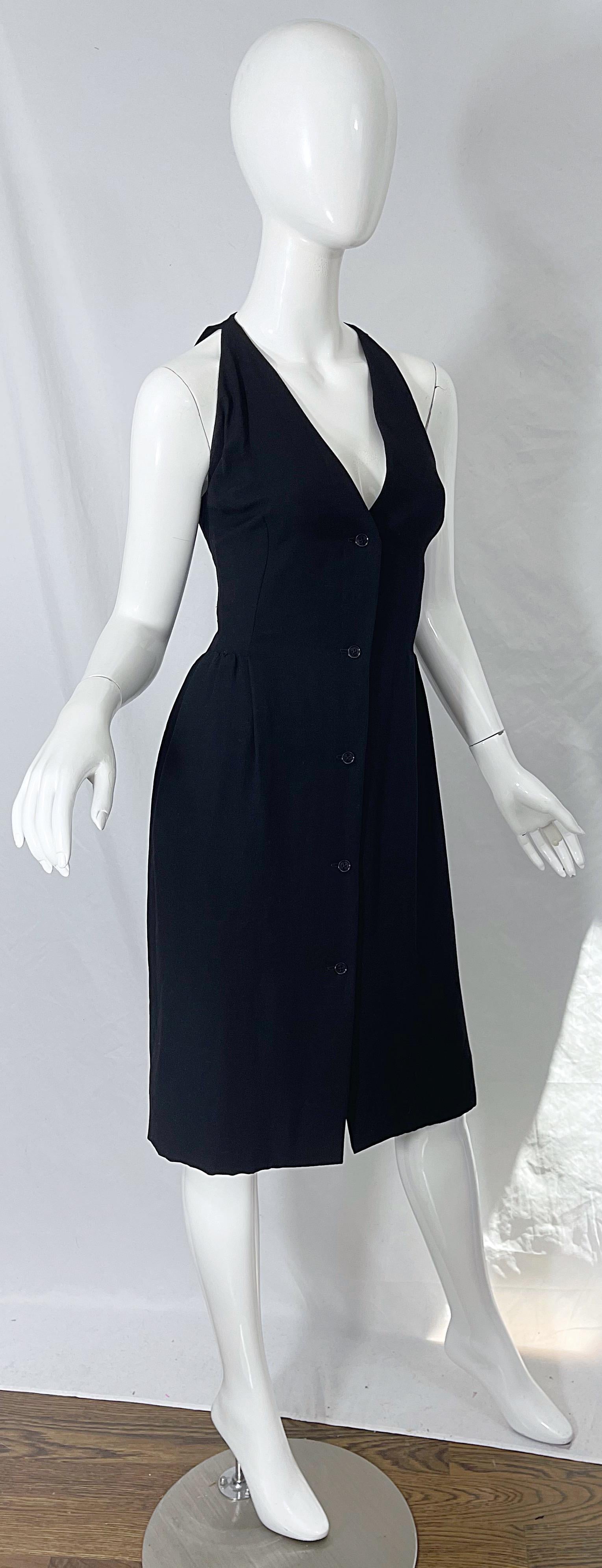 Halston Soie Rayon 1970 Sans manches Chic Vintage années 70 Petite Robe Noire en vente 9