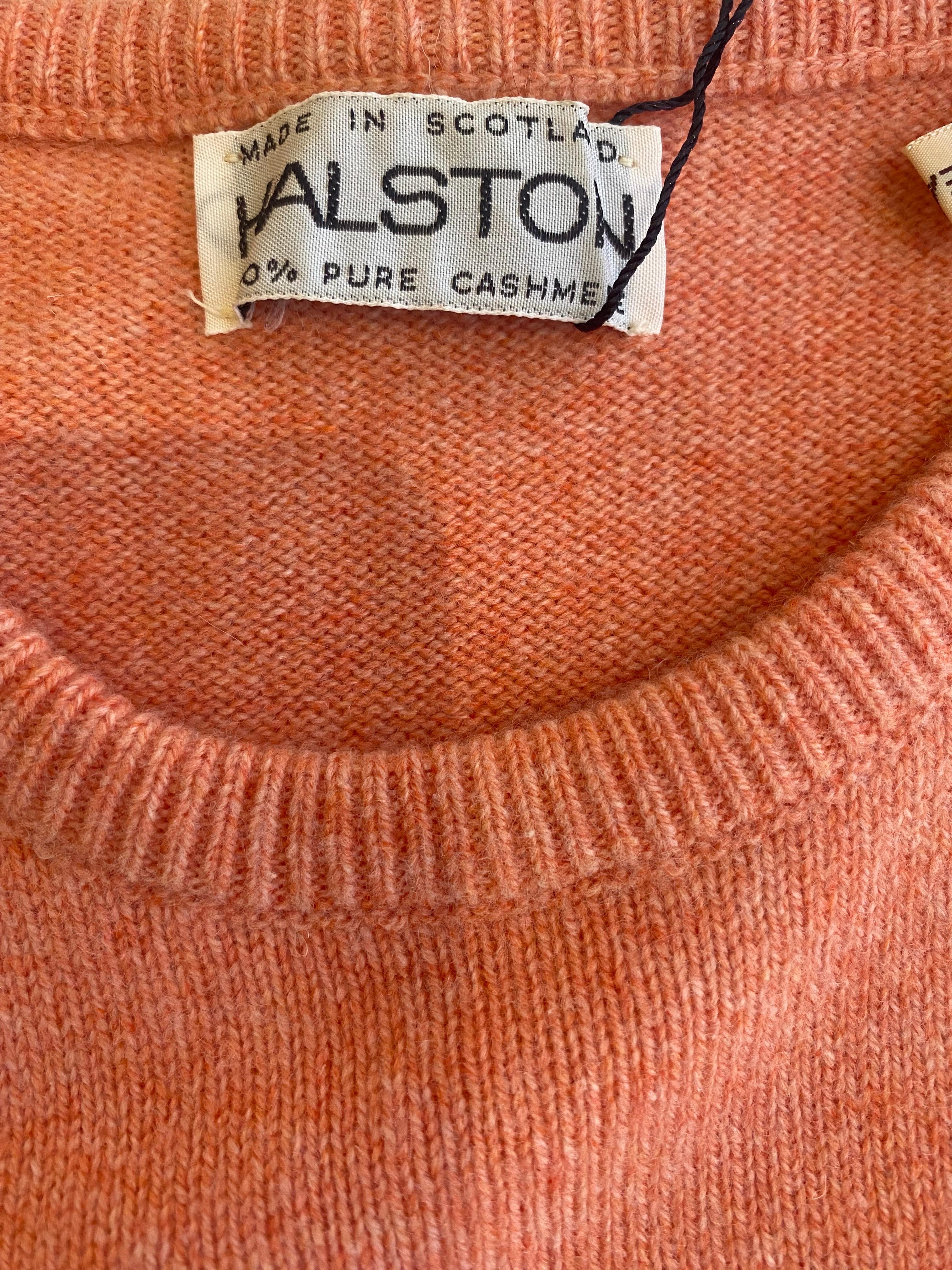 1970er Halston Doppeltes ärmelloses Maxikleid aus Kaschmir und Strickjacke in heller Mandarine
Größe ; 2/4 XS oder Small