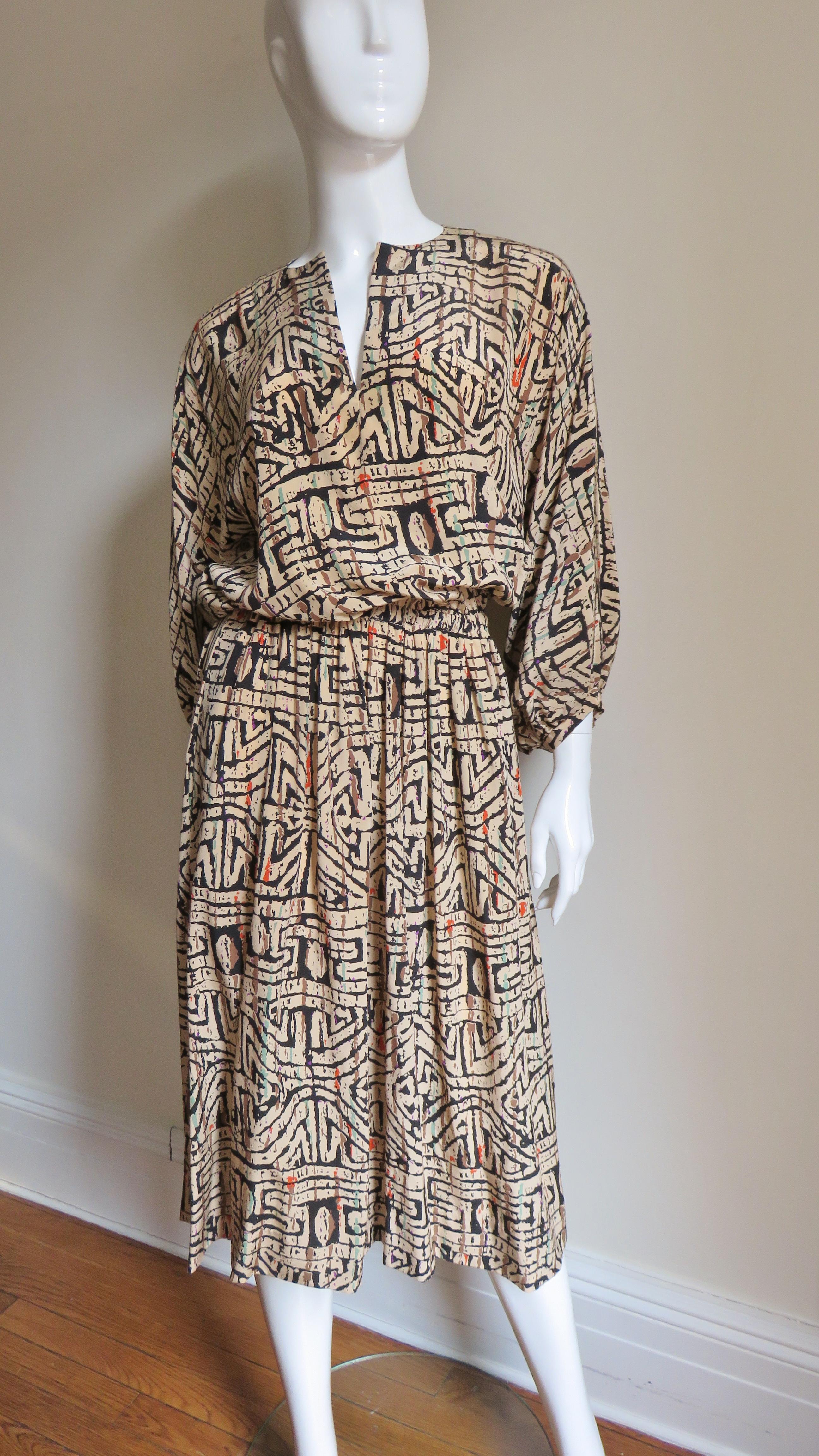 Halston Abstract Print Blouson Dress 1970s 3