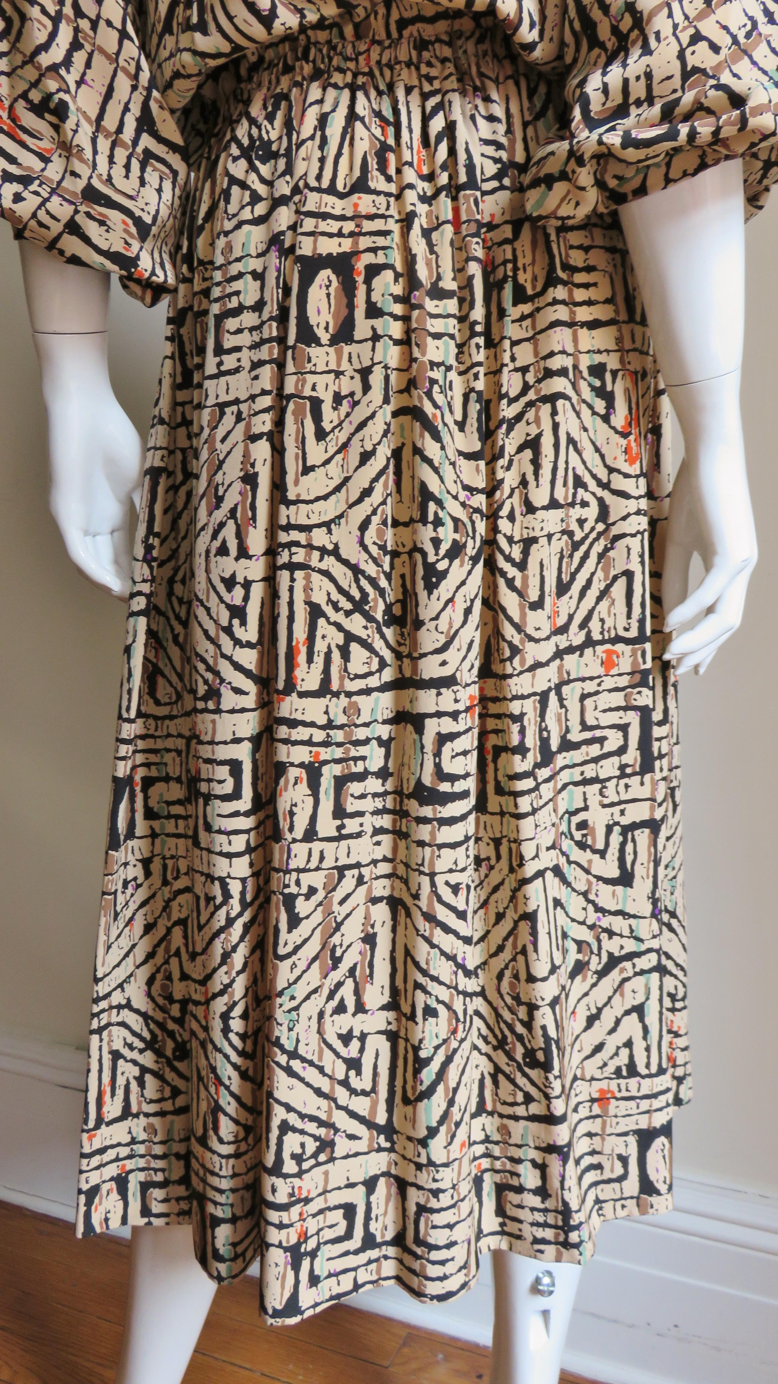 Halston Abstract Print Blouson Dress 1970s 7