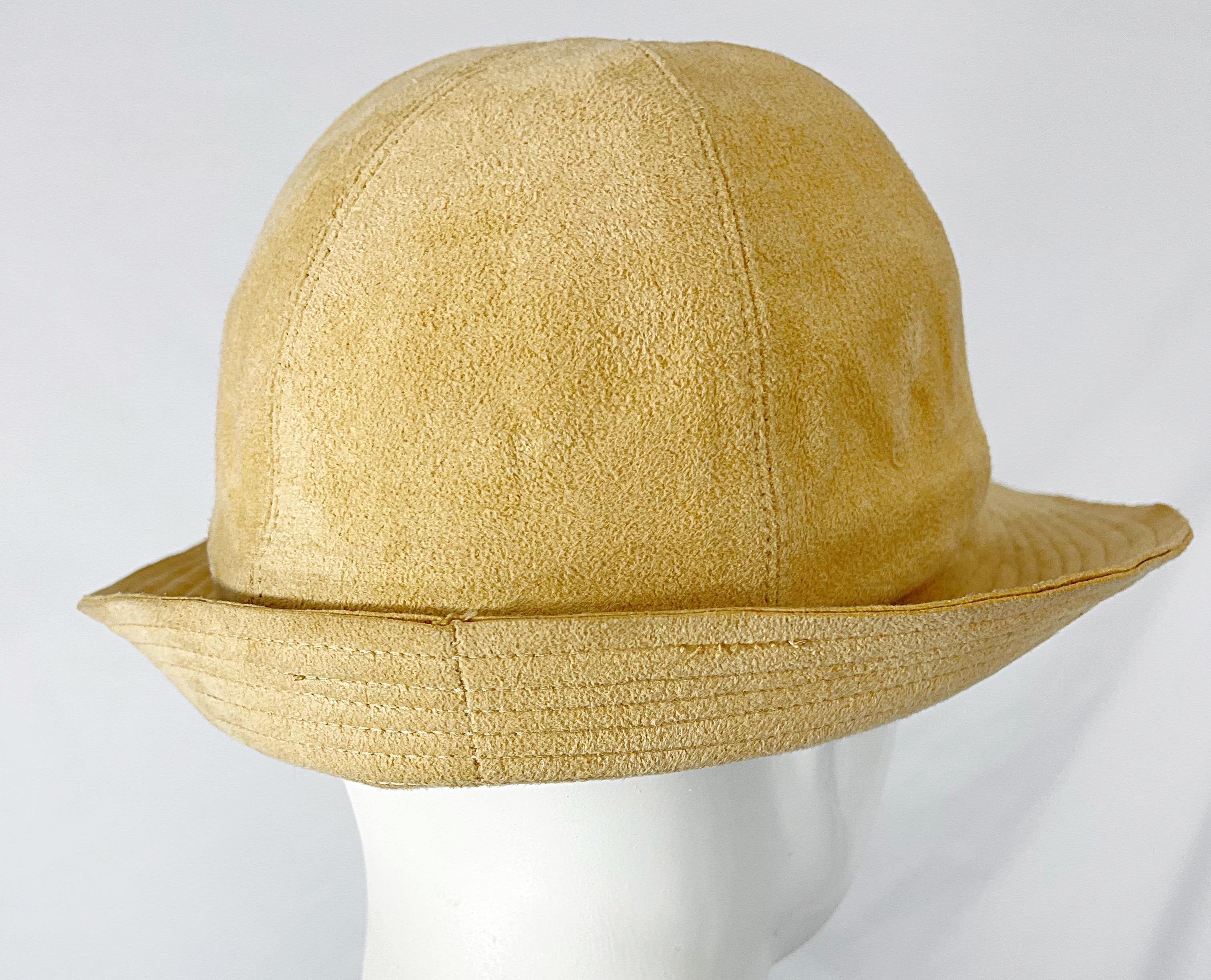 1970s Halston Ultra Suede Tan Brown Vintage 70s Fedora Hat In Excellent Condition For Sale In San Diego, CA