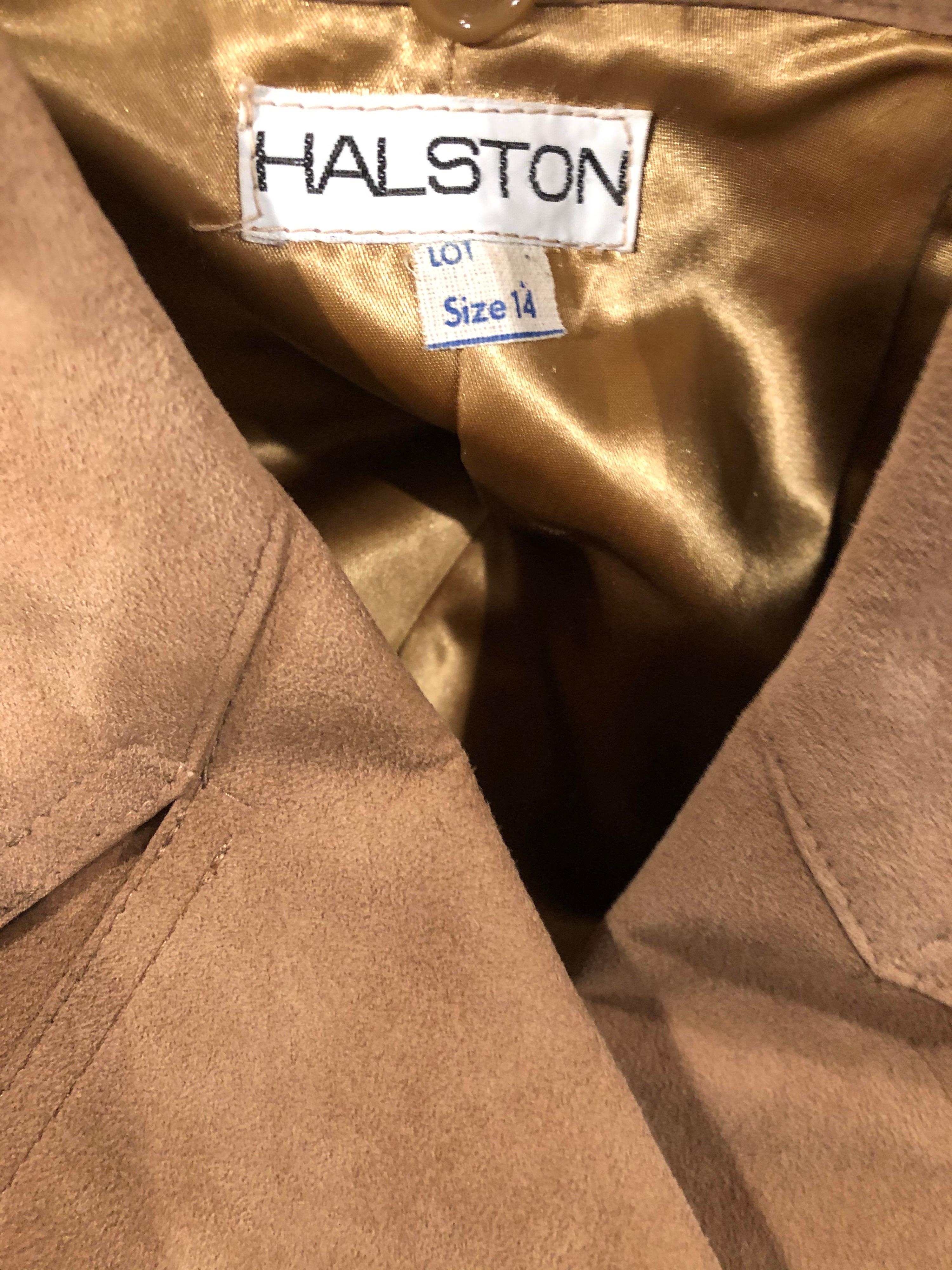 Classic vintage 70s HALSTON Ultrasuede khaki / light brown double breasted spy trench jacket / coat ! Features the classic soft and wearable ultra suede fabric Halston created that is perfect for all year wear. Double breasted style with a