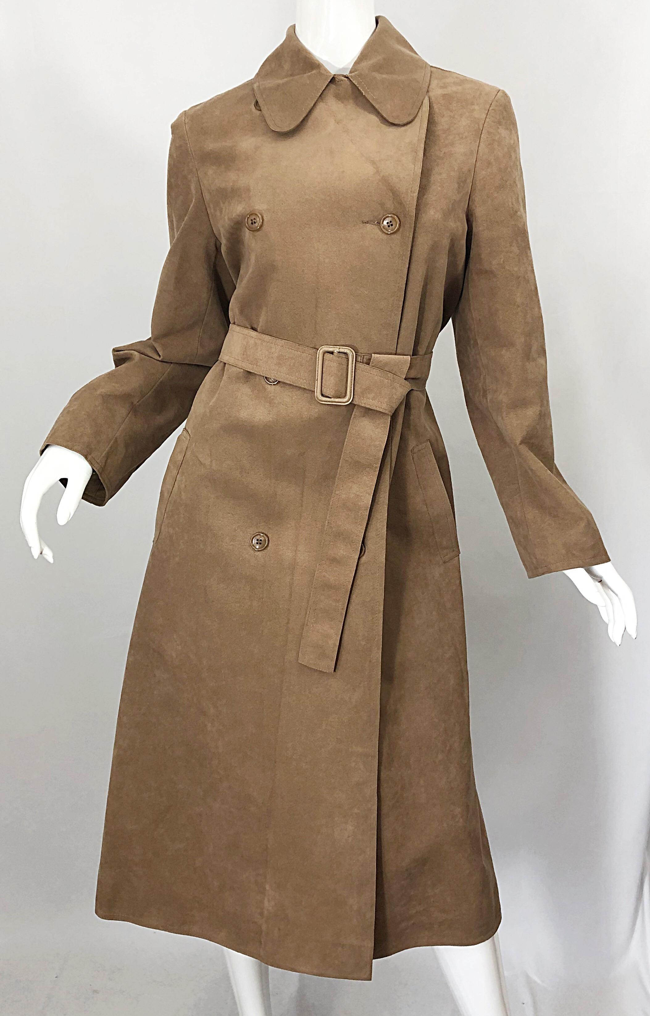 1970s Halston Ultrasuede Khaki Brown Double Breasted Vintage Spy Trench Jacket In Excellent Condition In San Diego, CA