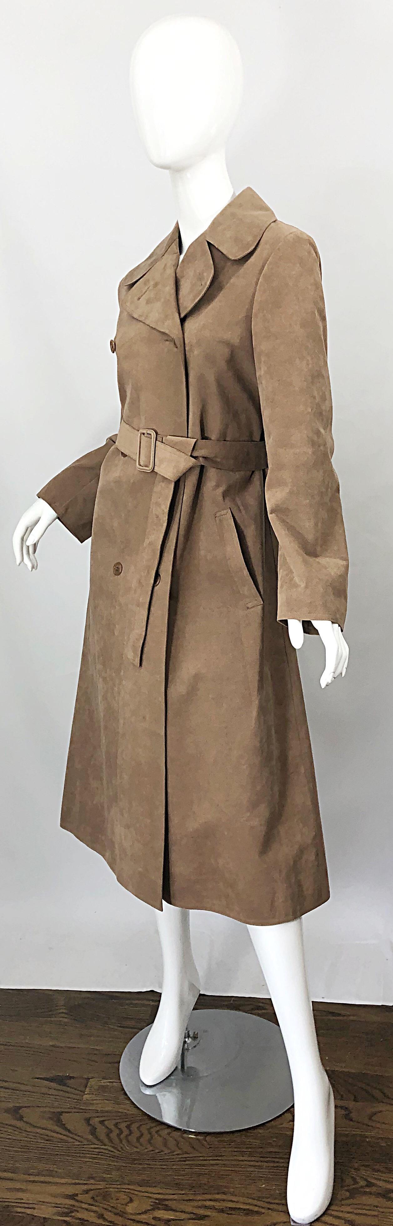 Women's 1970s Halston Ultrasuede Khaki Brown Double Breasted Vintage Spy Trench Jacket