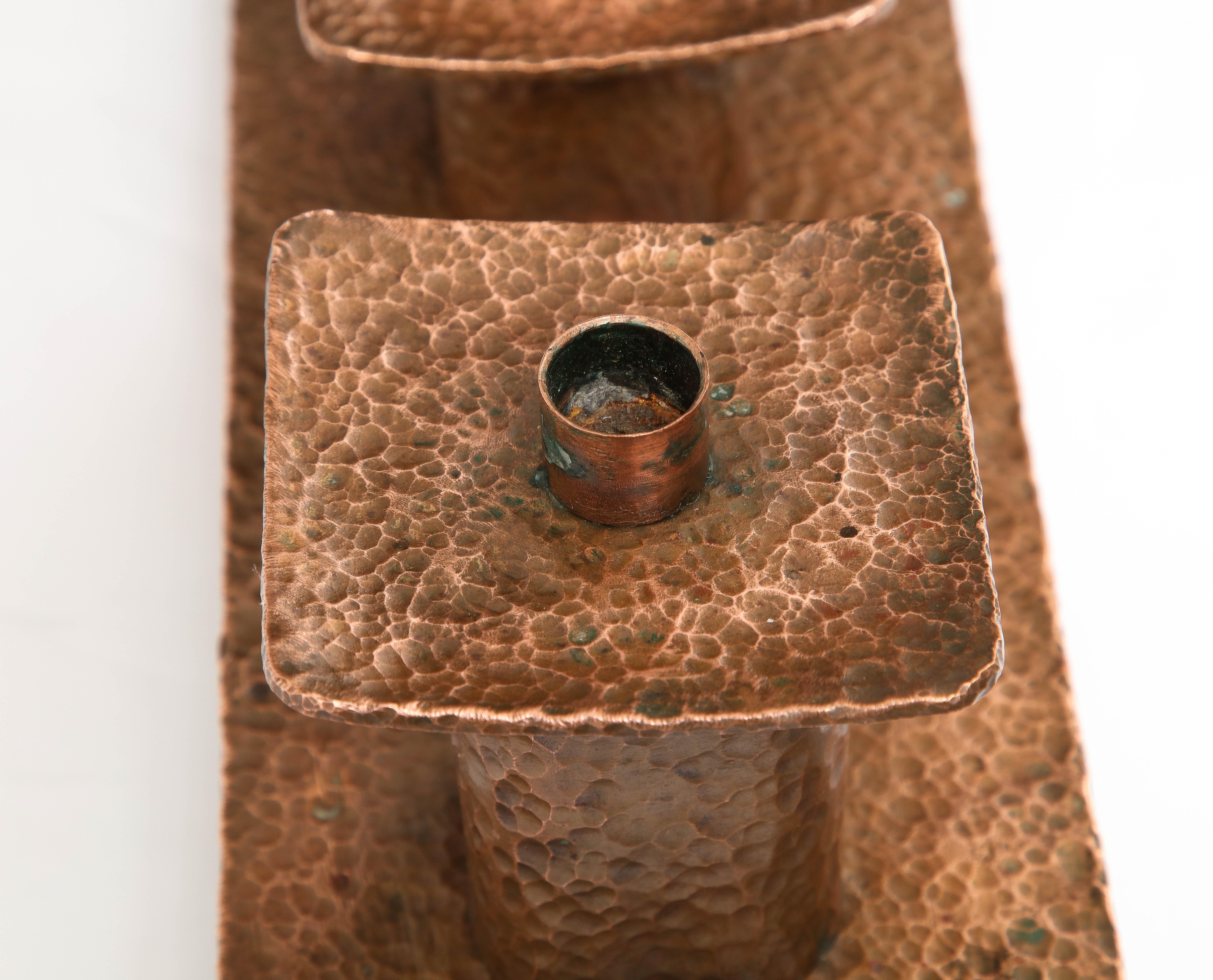 1970er Hammered Copper Modernist Kerzenhalter im Angebot 6