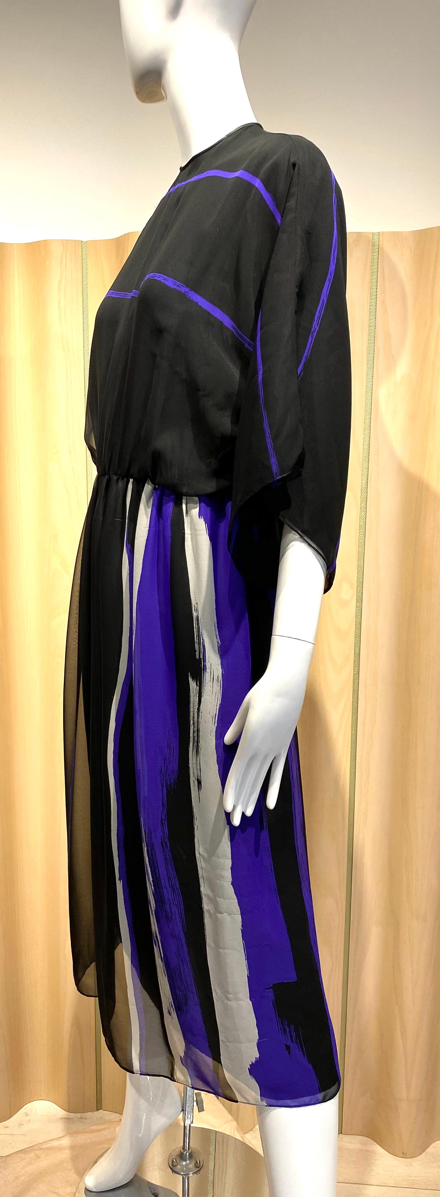 1970s Hanae Mori Black and Purple stripe crepe dress In Good Condition In Beverly Hills, CA