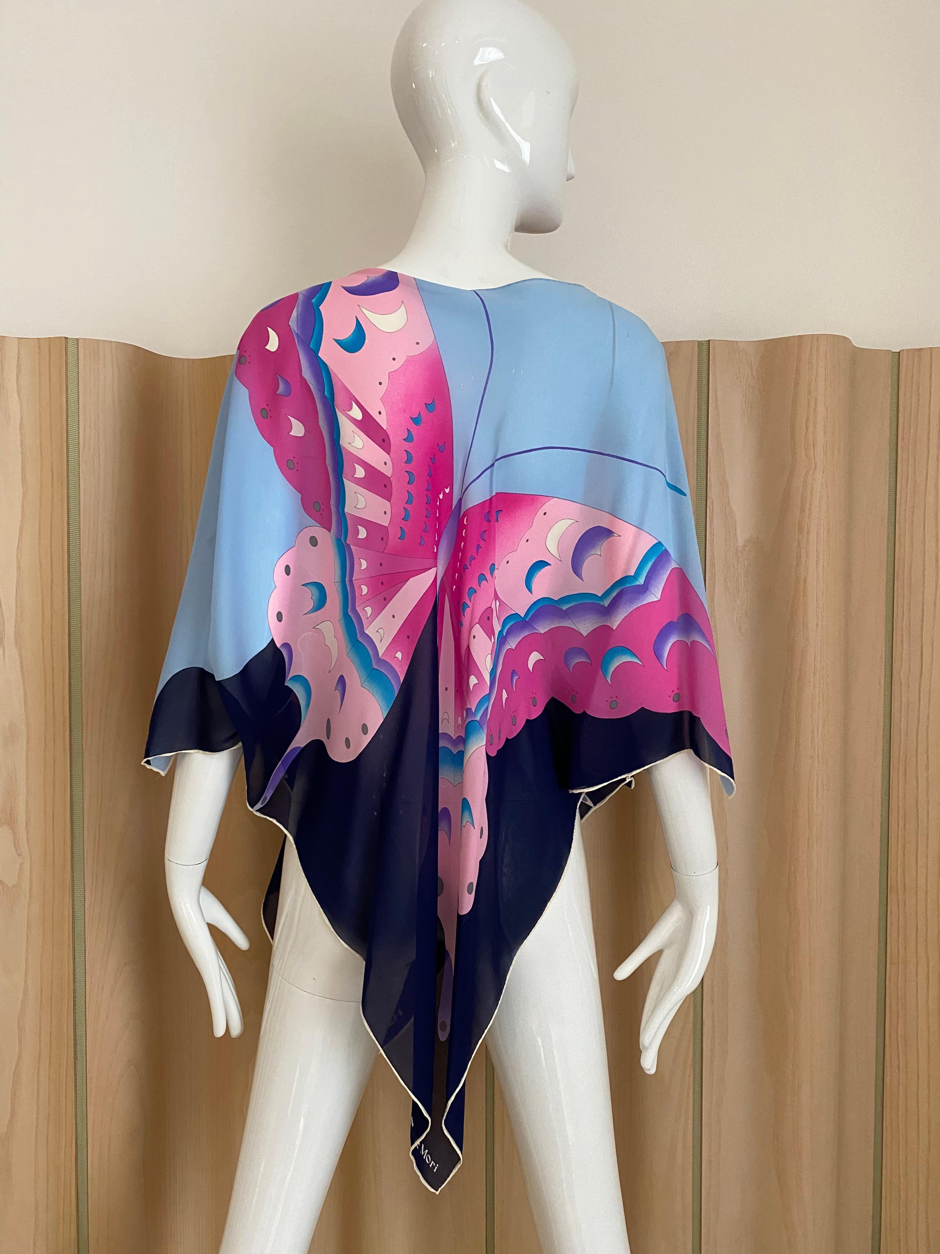 1970s Hanae Mori Butterfly Print Silk Blouse In Excellent Condition For Sale In Beverly Hills, CA