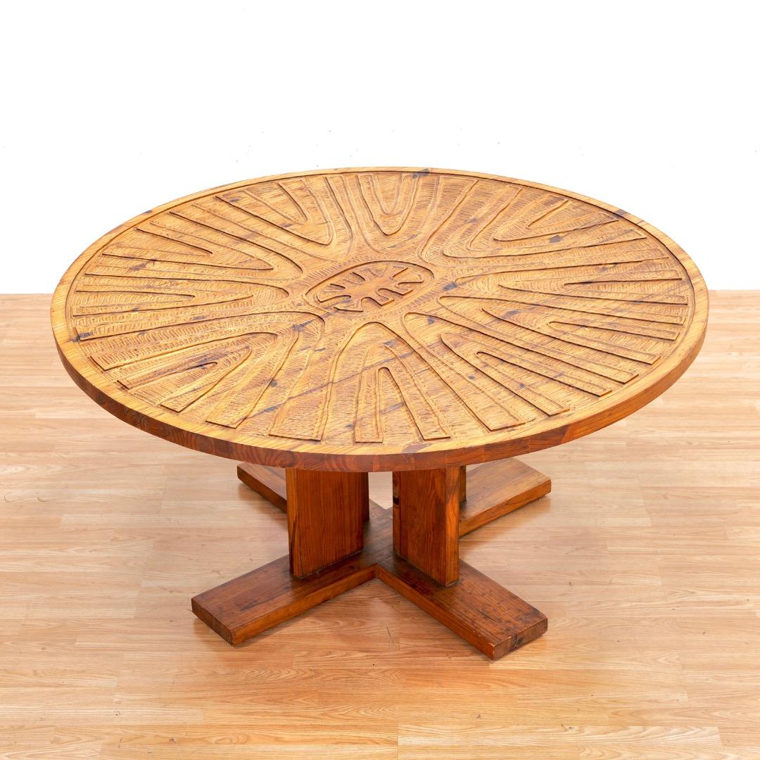 1970s Hand Carved Brutalist Dining Table & Chairs by Aquarius Enterprises en vente 4