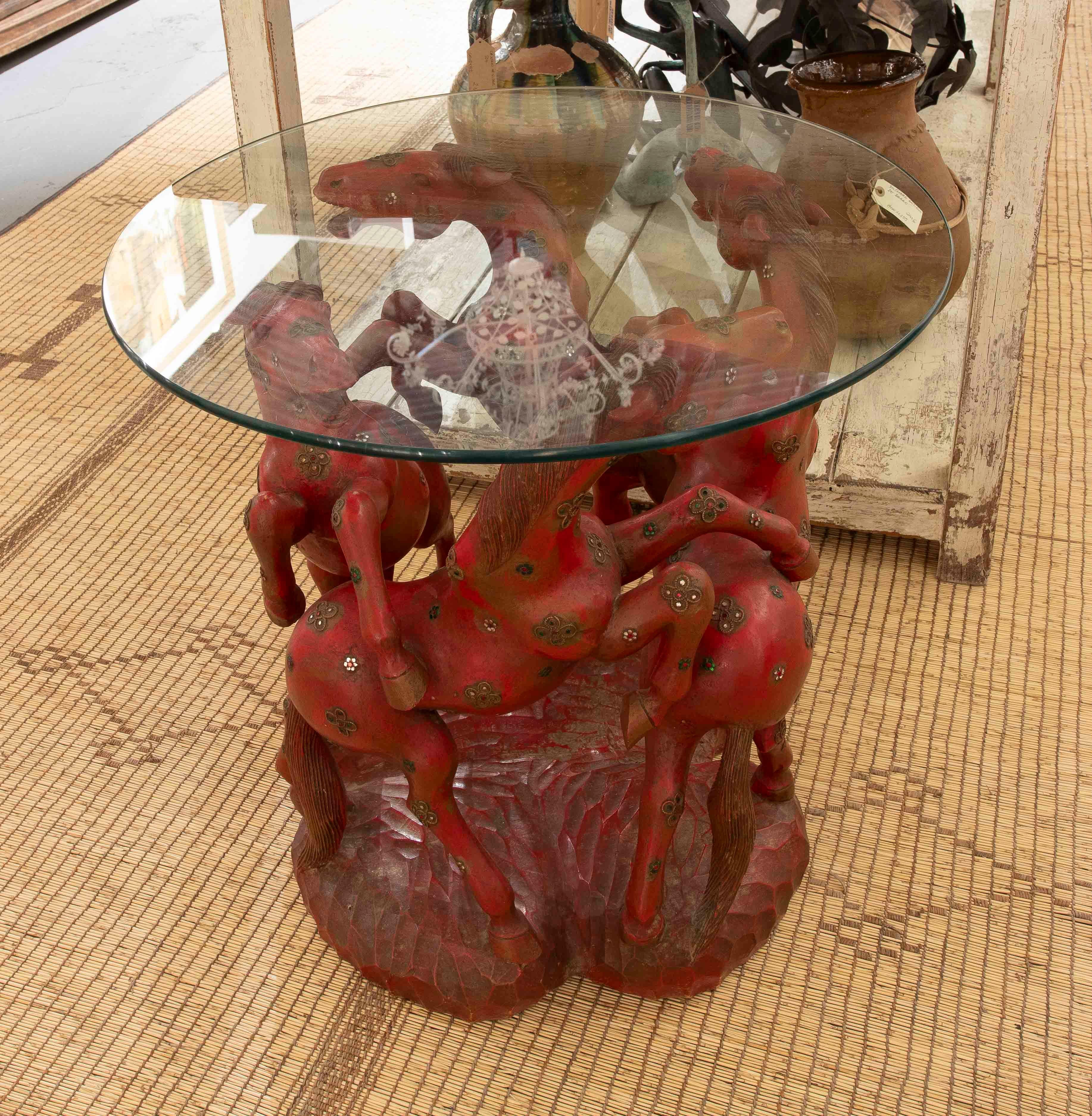 1970s Hand Carved in Wood and Inlaid Round Side Table with Red Horses In Good Condition In Marbella, ES