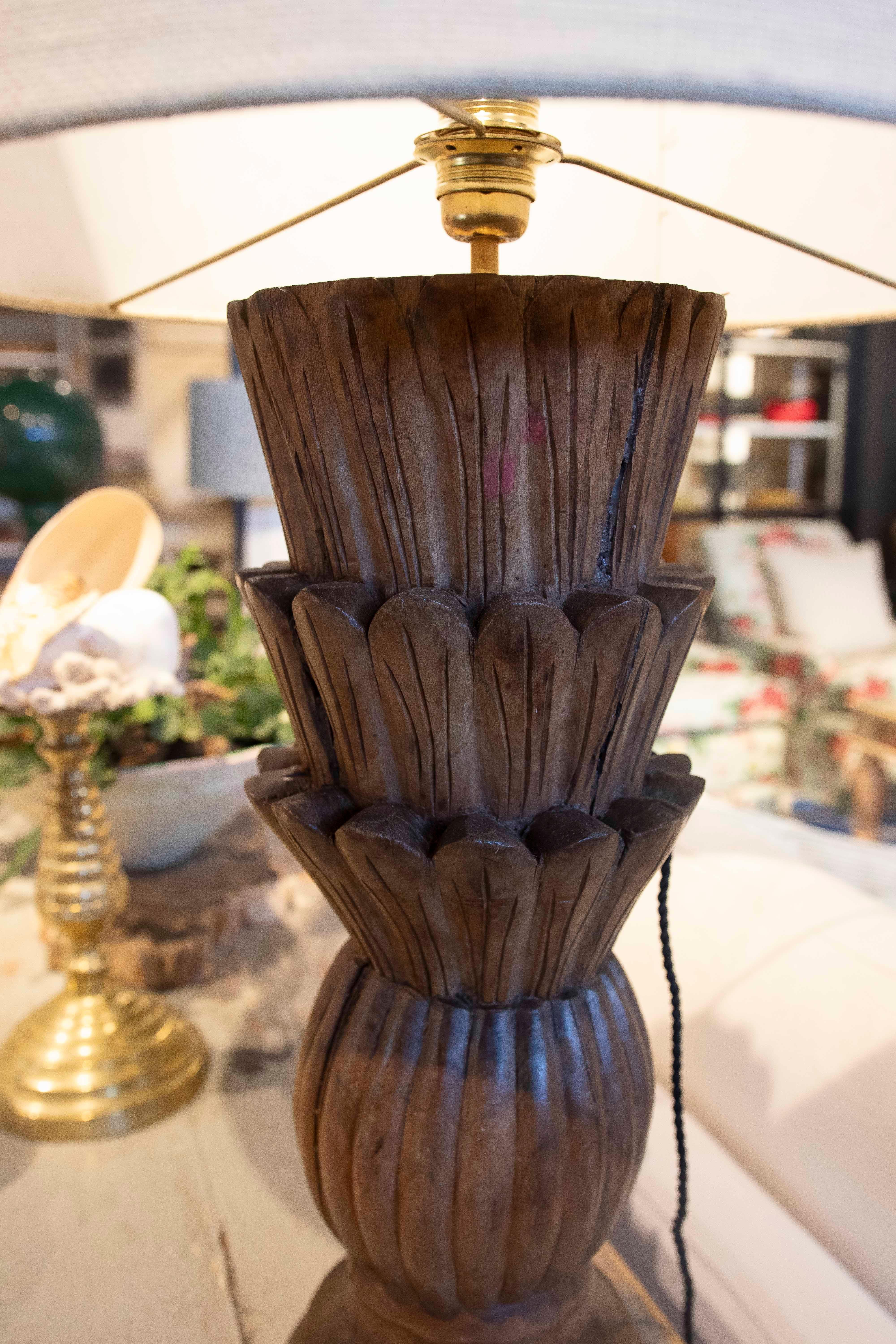 1970s Hand-Carved Wooden Lamp in the Shape of a Flower 4