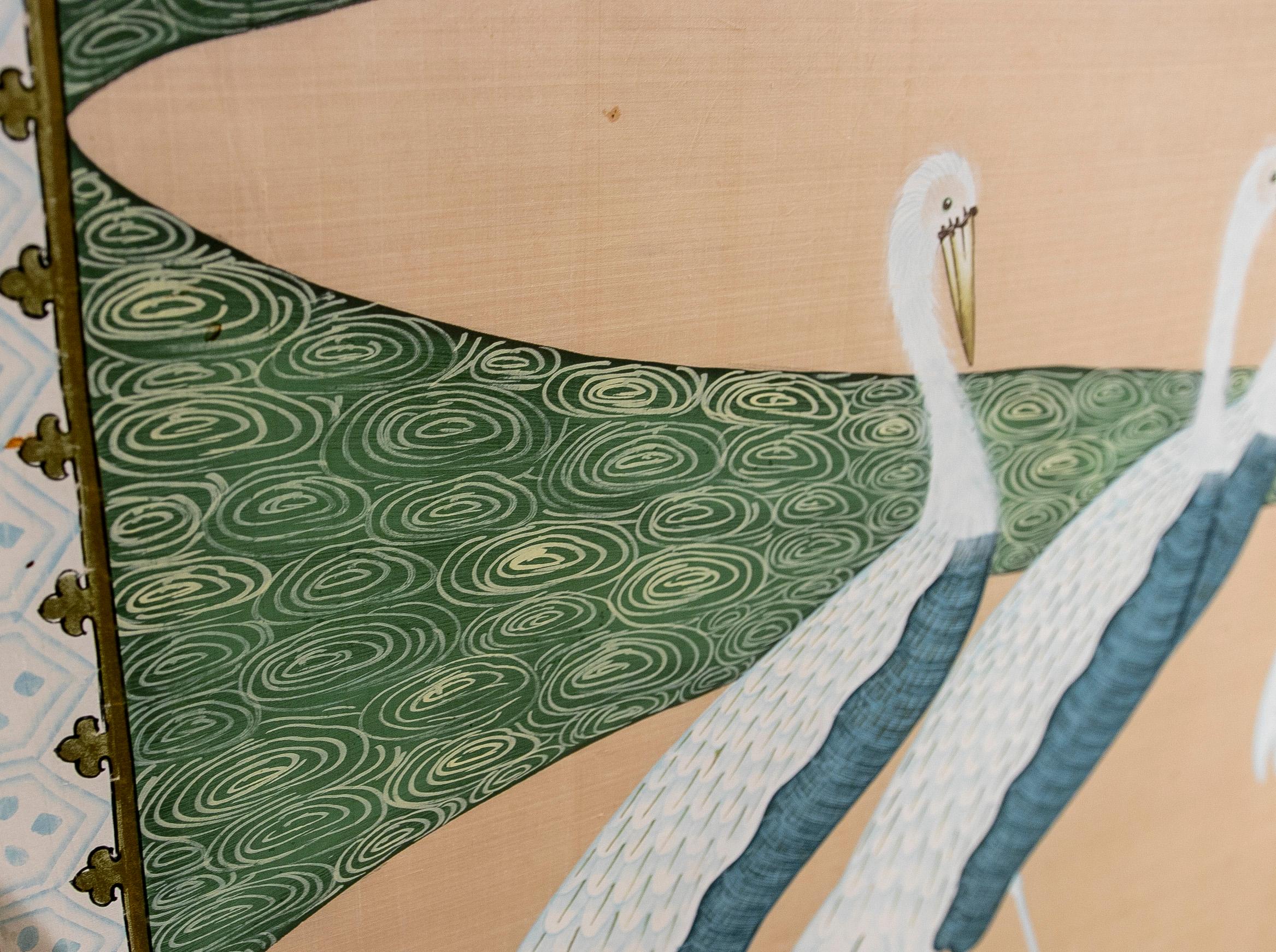 1970er Jahre Handgemalte Vogelmalerei auf Seide mit vermessingtem Rahmen  im Angebot 6