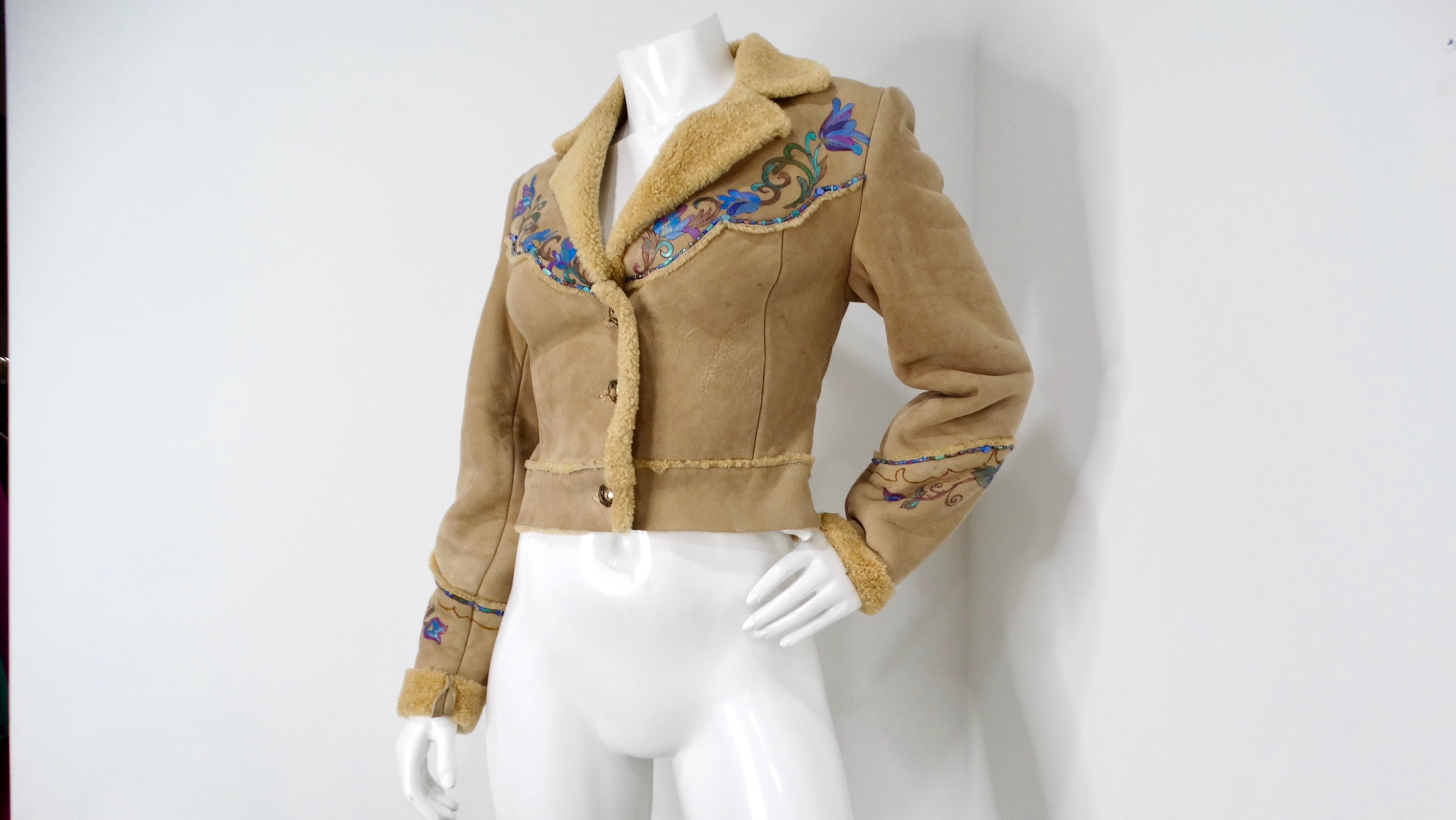 1970s Hand-Painted Floral Tan Suede Jacket With Beads & Faux Fur Trim In Good Condition For Sale In Scottsdale, AZ