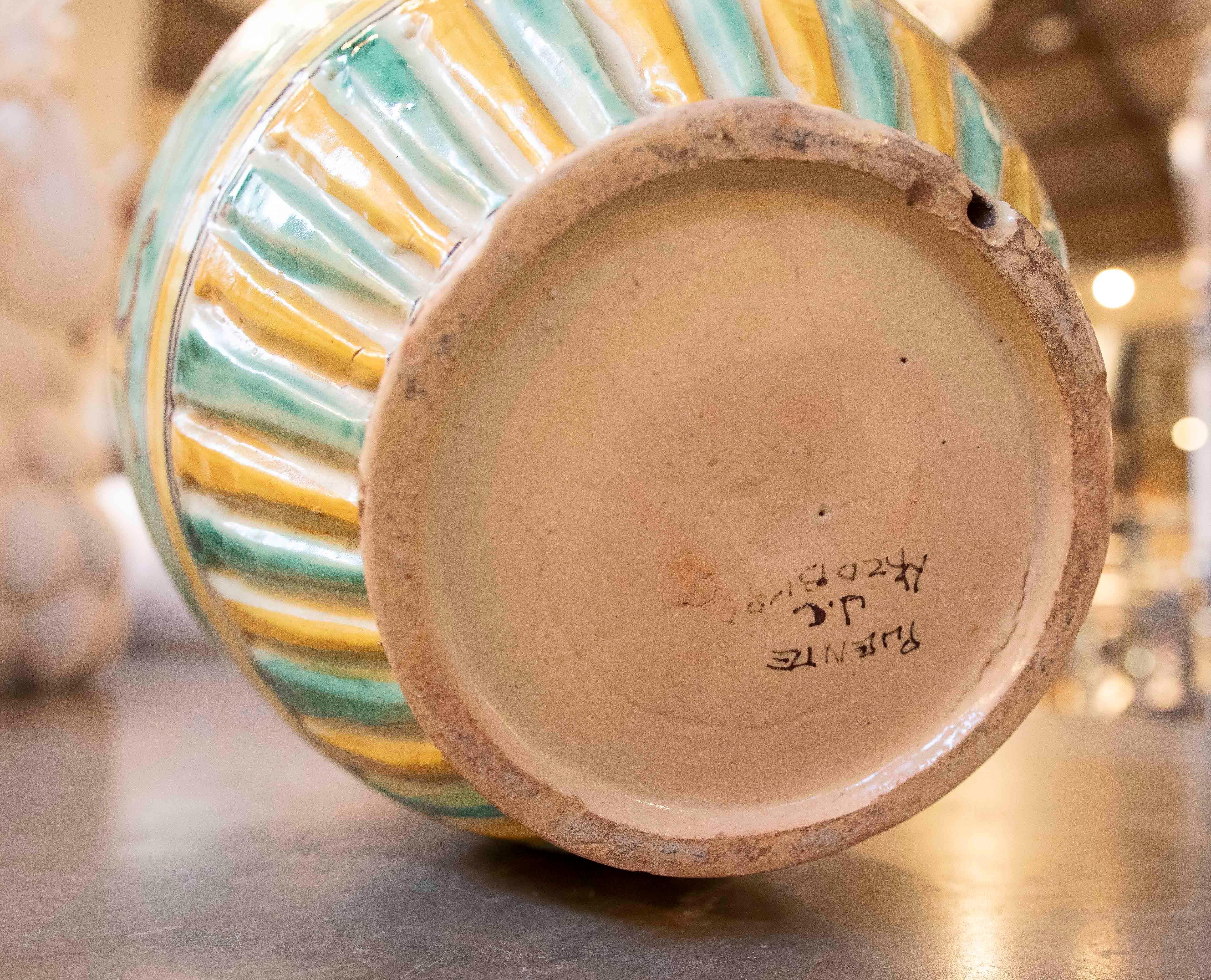 1970s Hand-painted Glazed Spanish Ceramic Jug from Puente del Arzobispo. For Sale 14