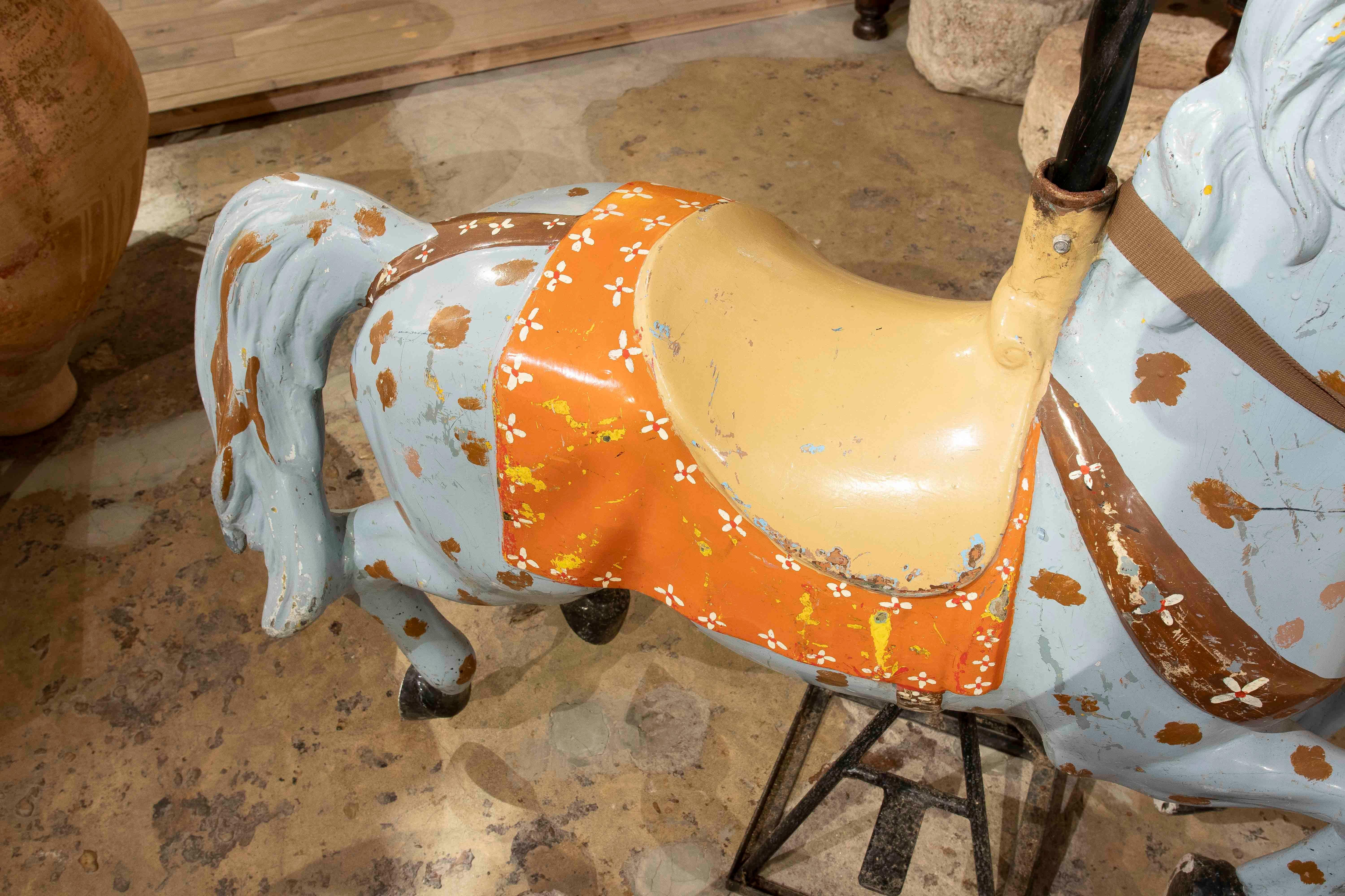 1970s Hand Painted Vintage carousel Horse with Decorative Sphere In Good Condition For Sale In Marbella, ES