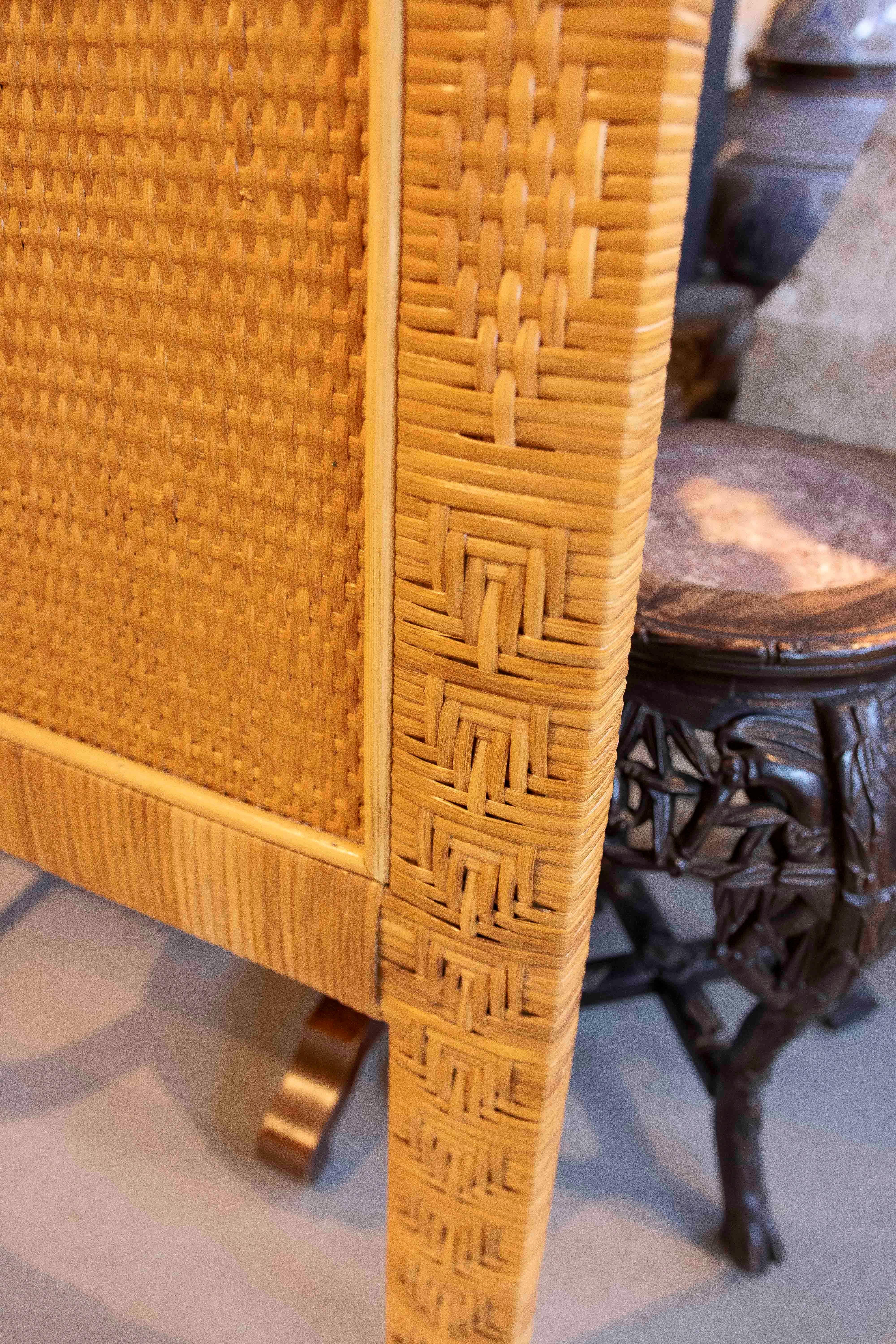 Testiera in rattan naturale intrecciato a mano degli anni '70 - stile tropicale vintage in vendita 2