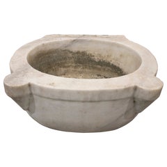 1970s Handcarved White Veined Marble Basin