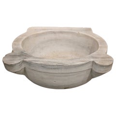 1970s Handcarved White Veined Marble Basin