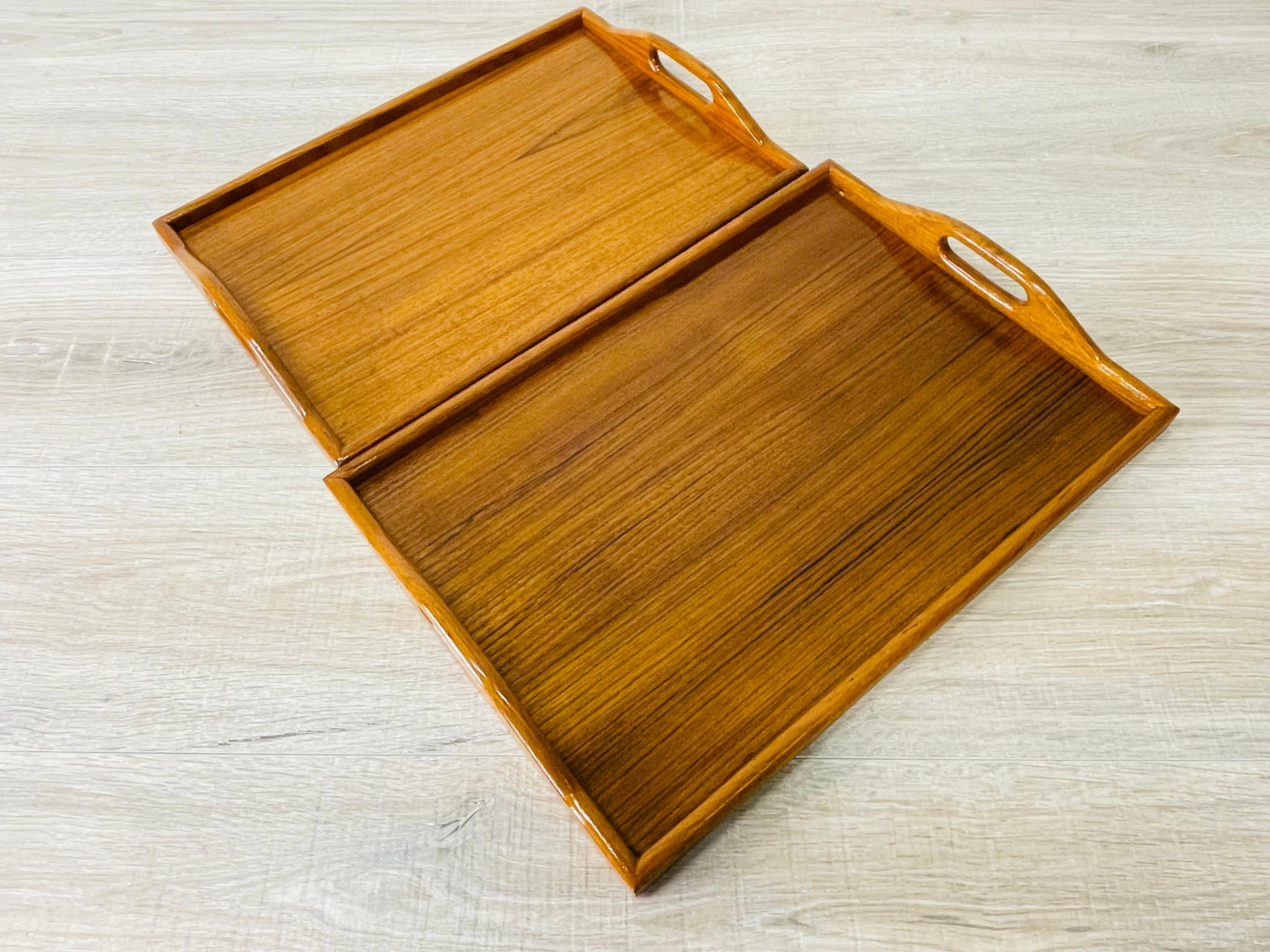 20th Century 1970s Handled Teak Serving Trays, Pair For Sale